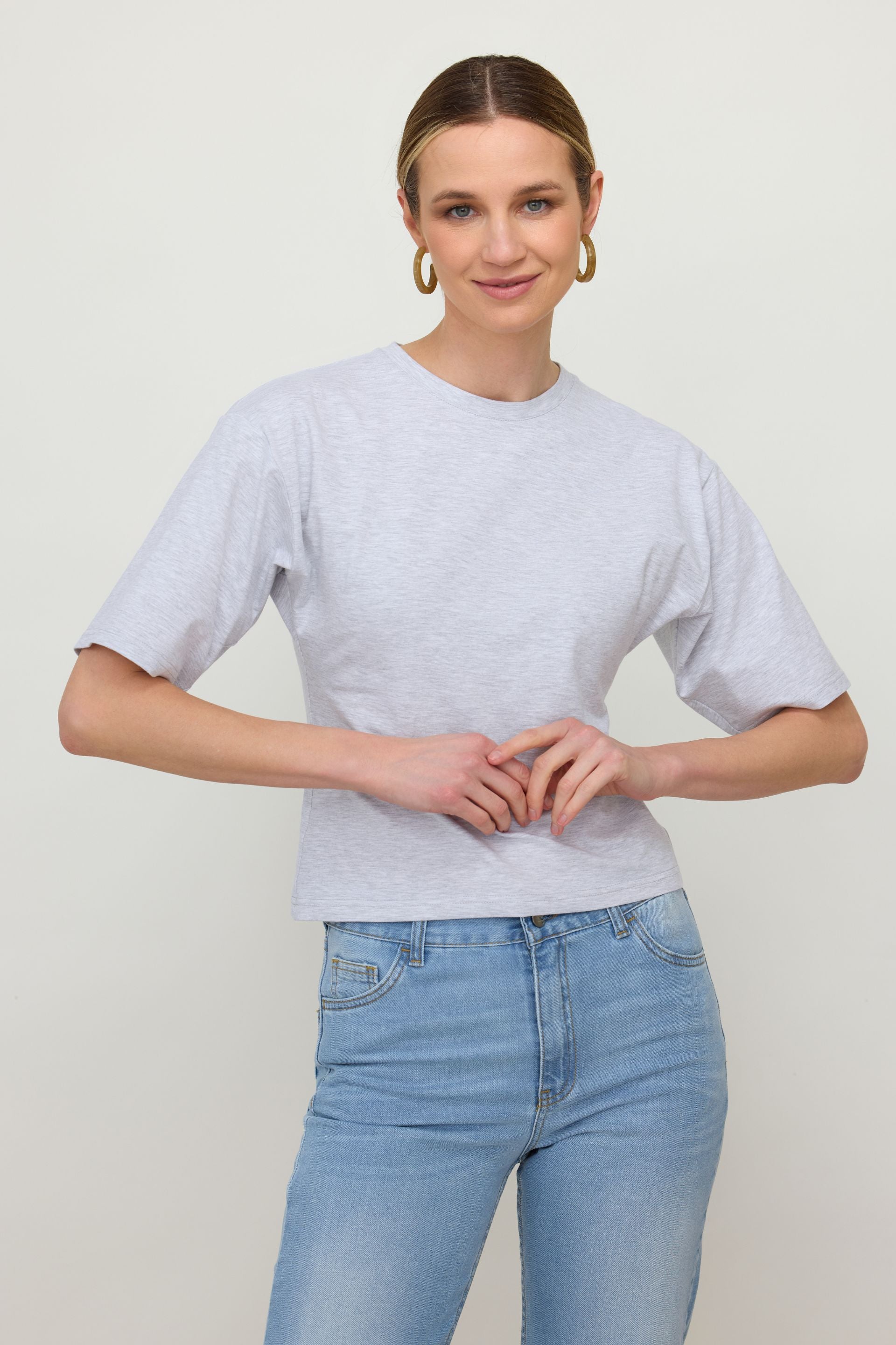 White fitted T-shirt