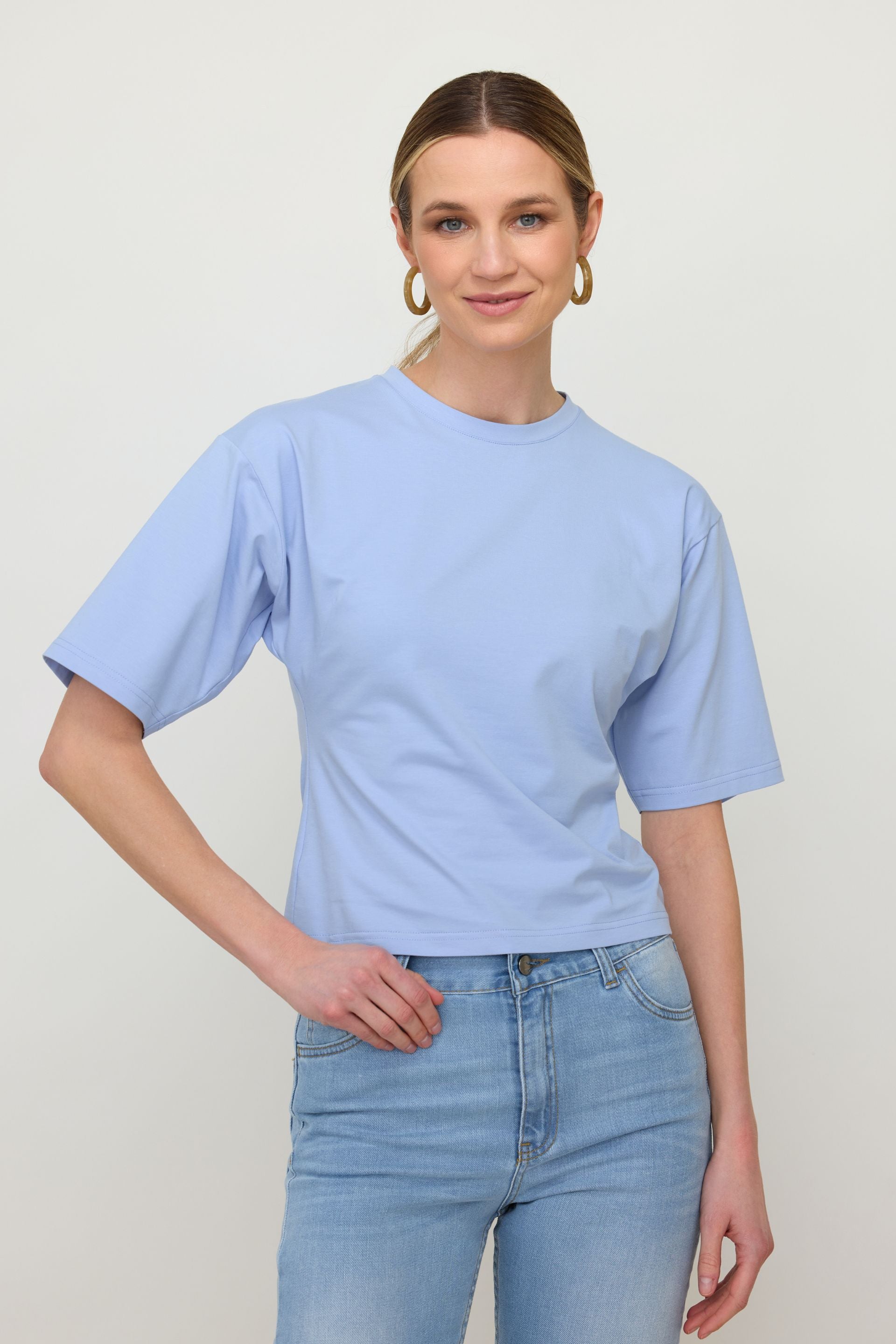 White fitted T-shirt