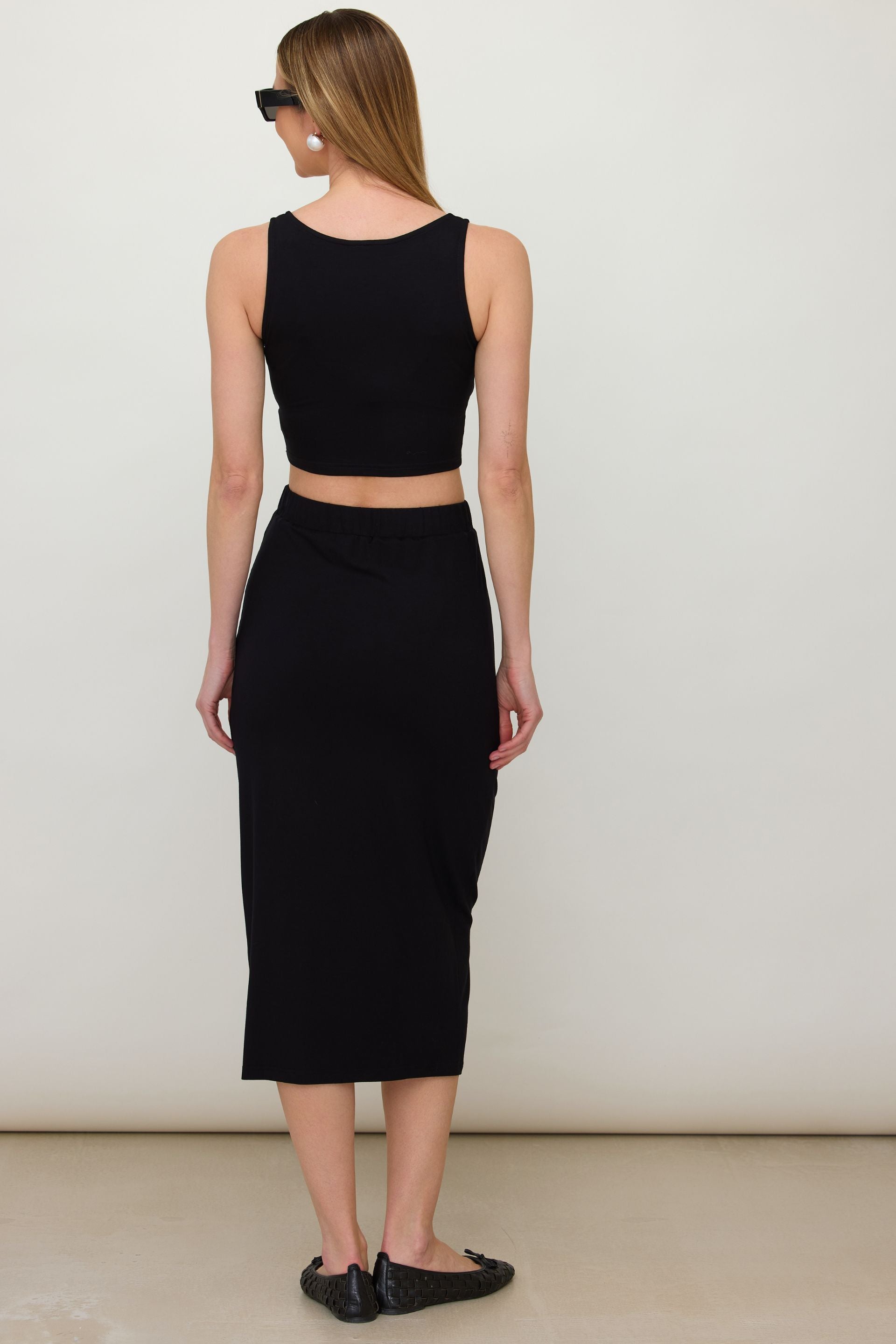 Knitted midi skirt with gathers, black