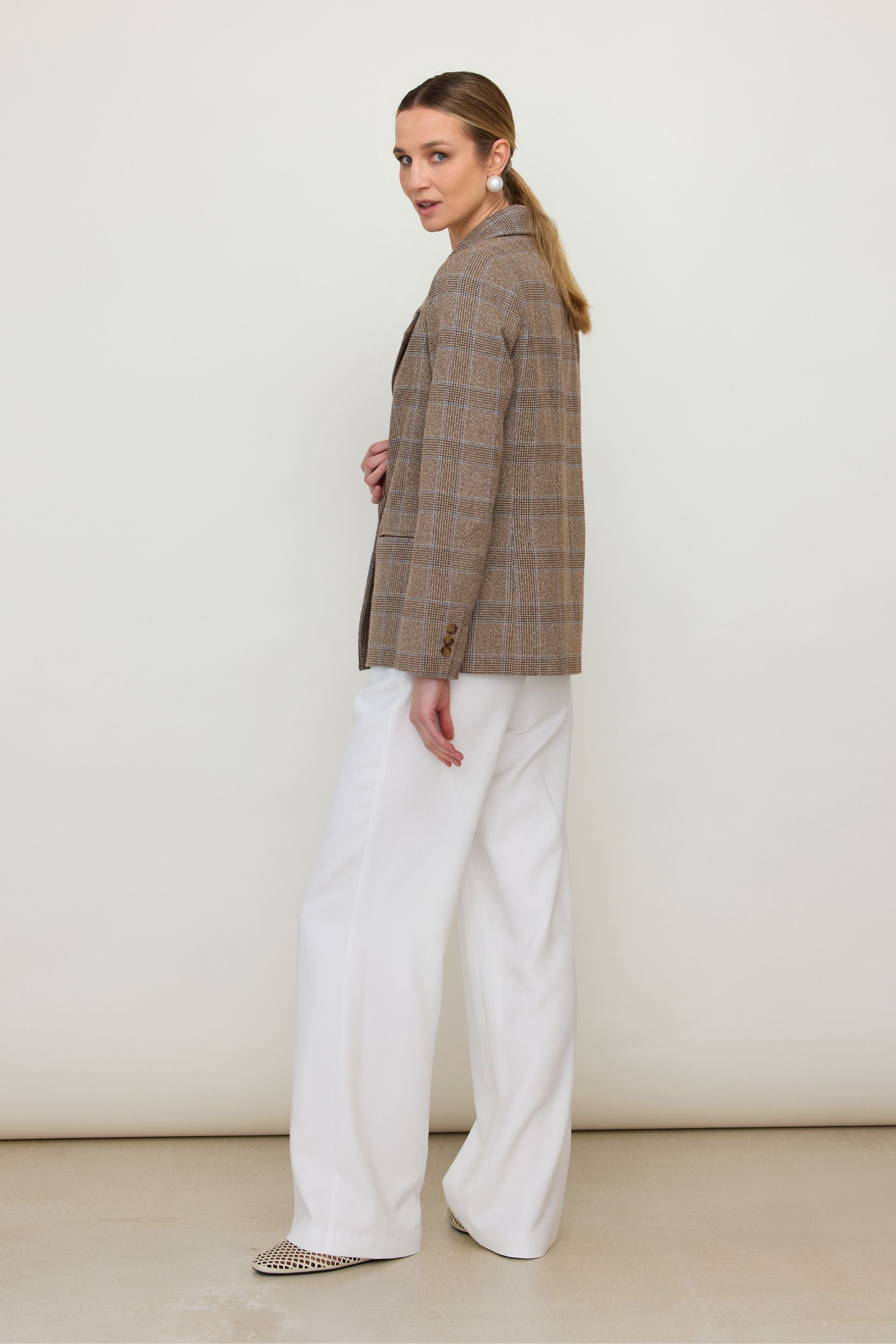 Klasyczna marynarka w kratę brązowa