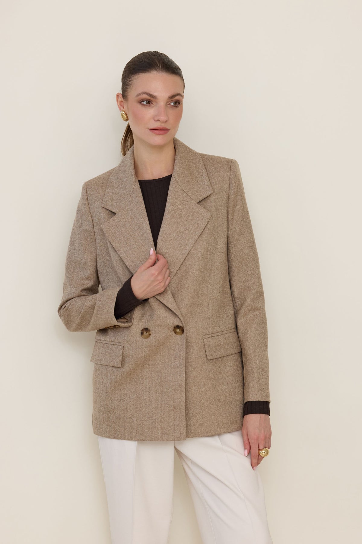 Beige double-breasted herringbone merino wool jacket