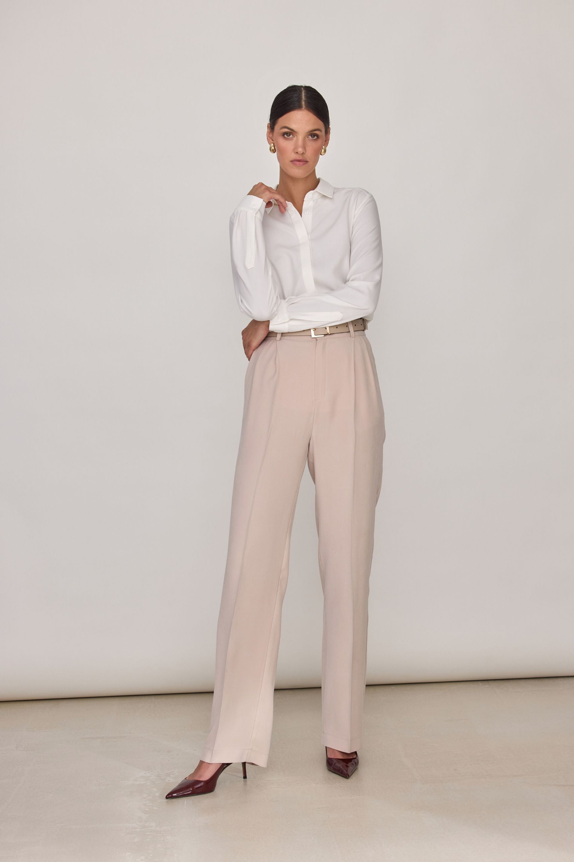 Spodnie z szeroką nogawką jasny beż