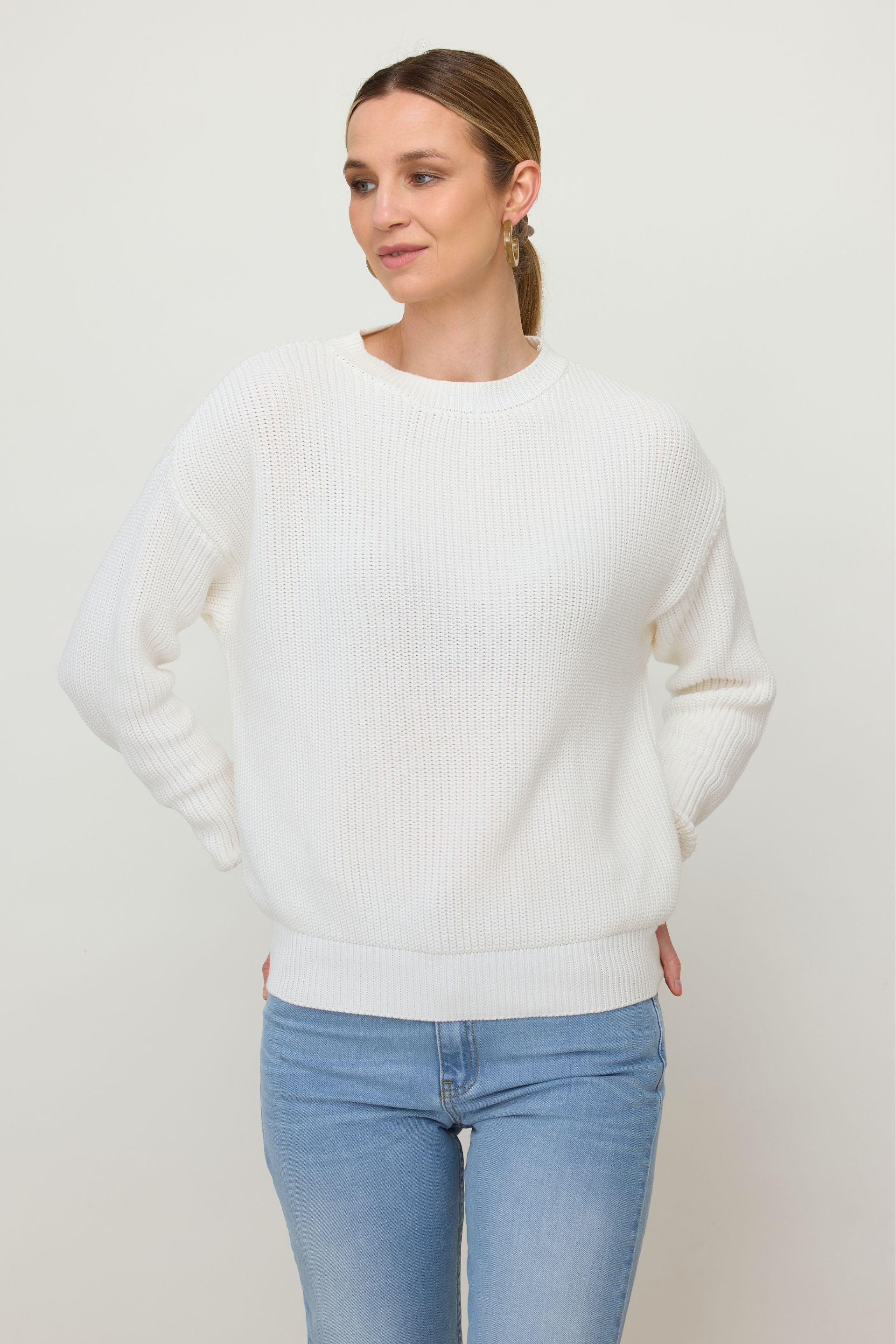 Bawełniany sweter z okrągłym dekoltem krem