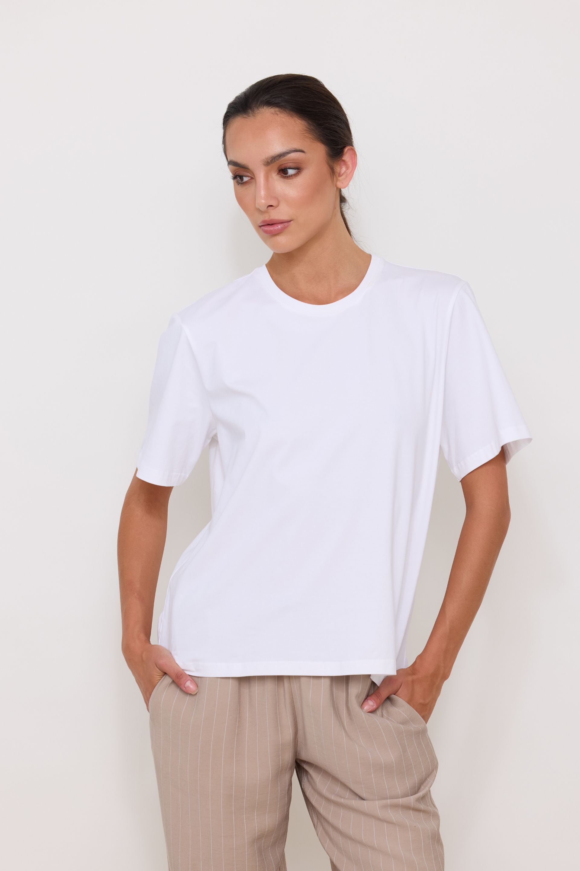 Basic boxy white T-shirt