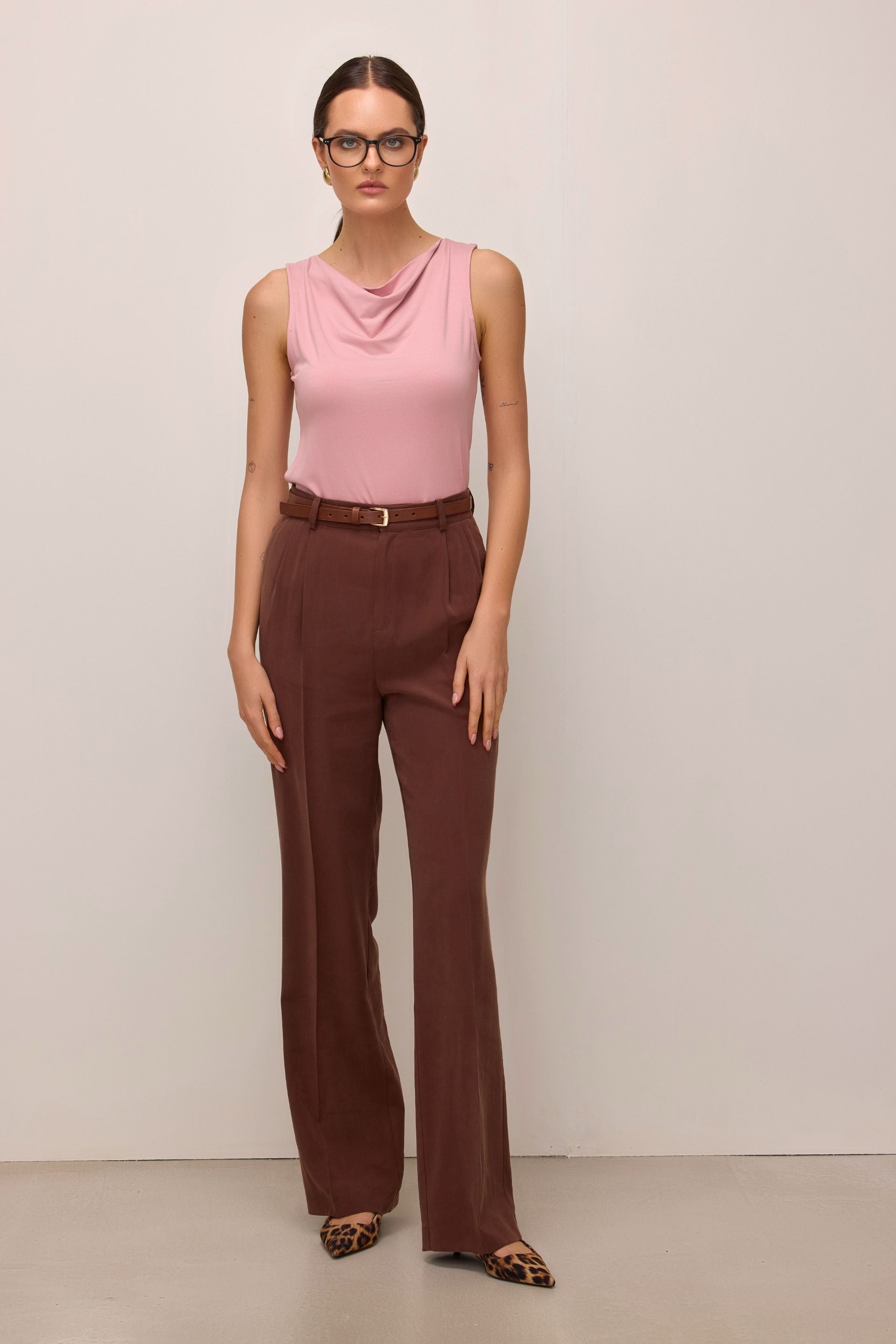 Bluzka z dekoltem typu woda różowa