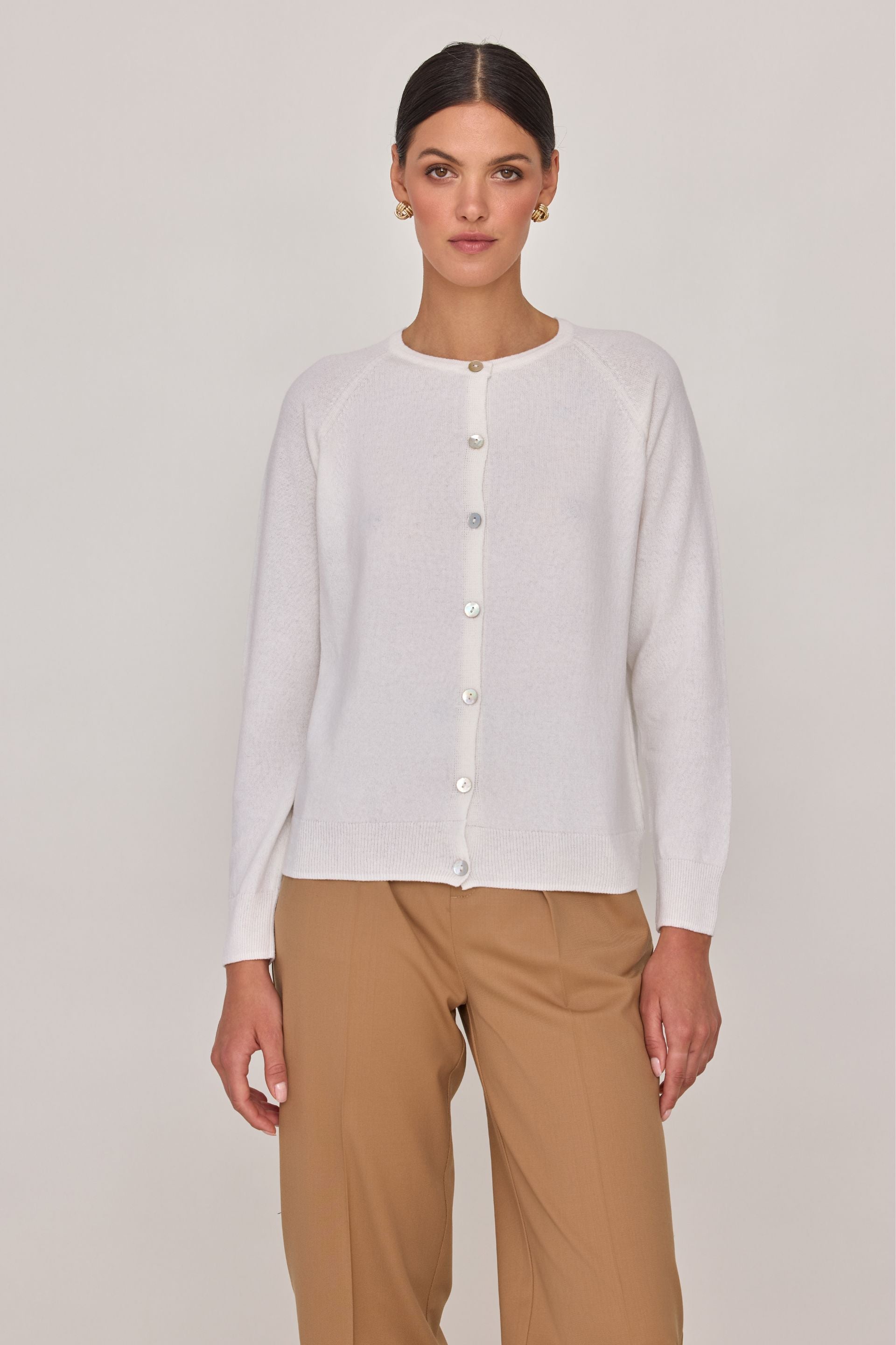 Kardigan z wełny merino i kaszmiru złamana biel