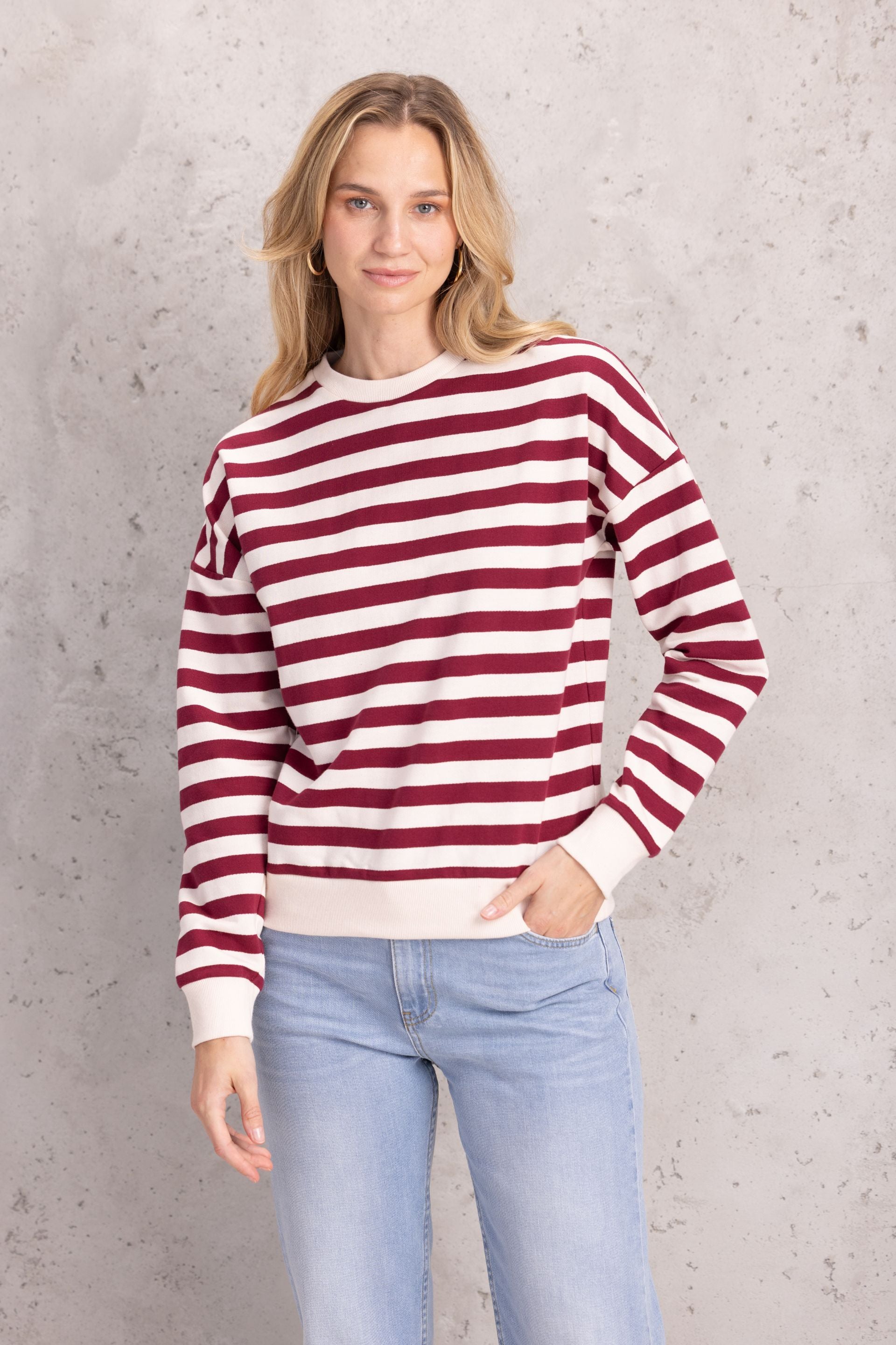 Bluza w paski złamana z bordo biała