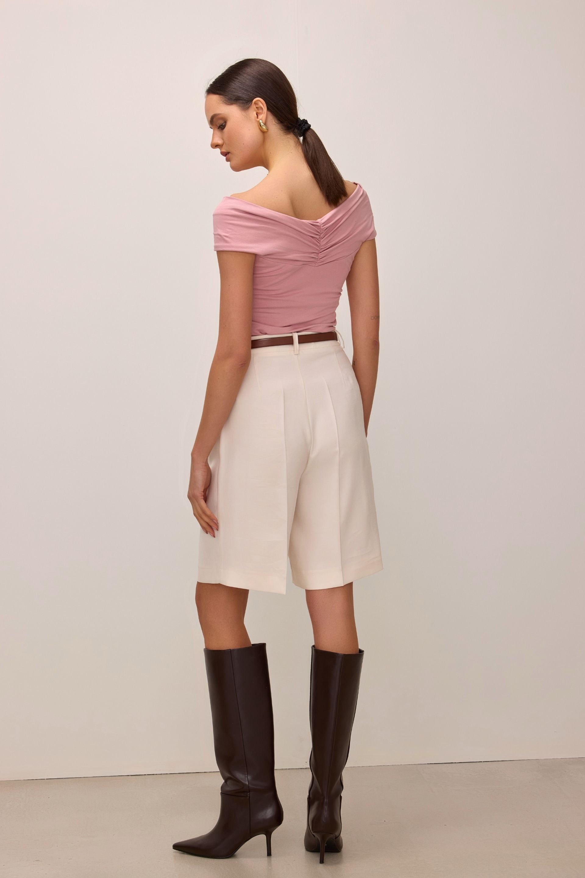 Bluzka bez ramion z zawinięciem zgaszony róż