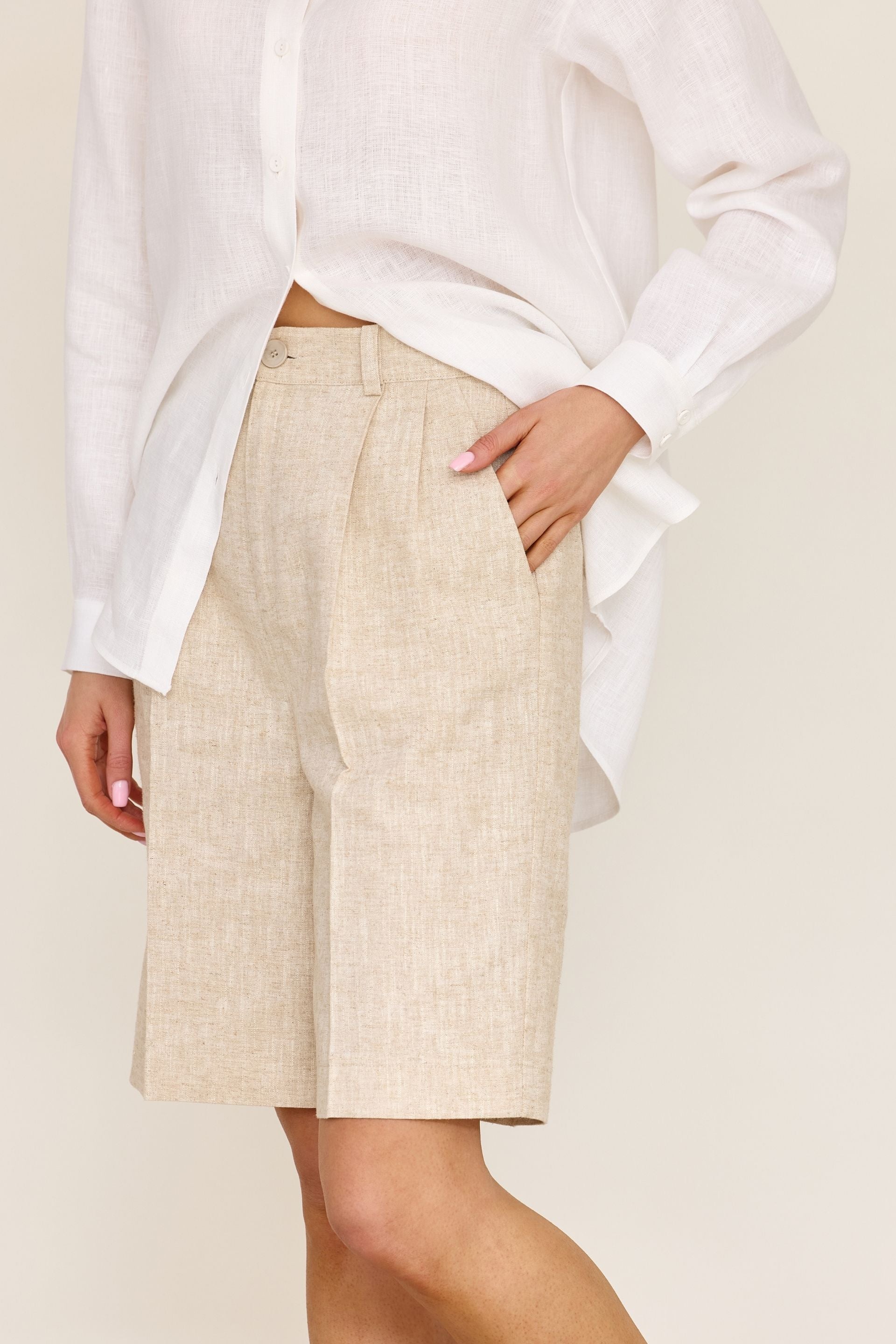 Natural beige ramie Bermuda shorts