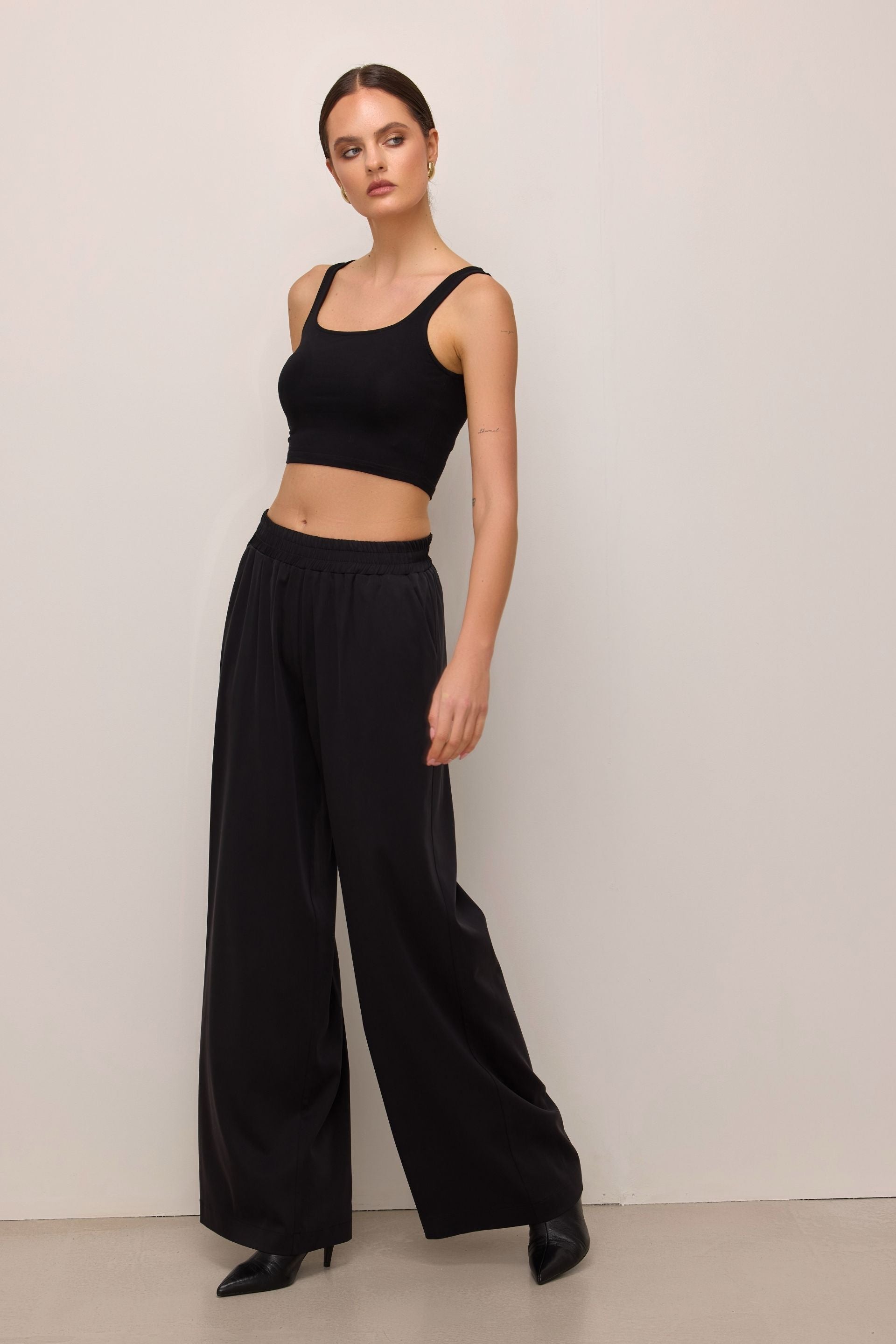 Black crop top