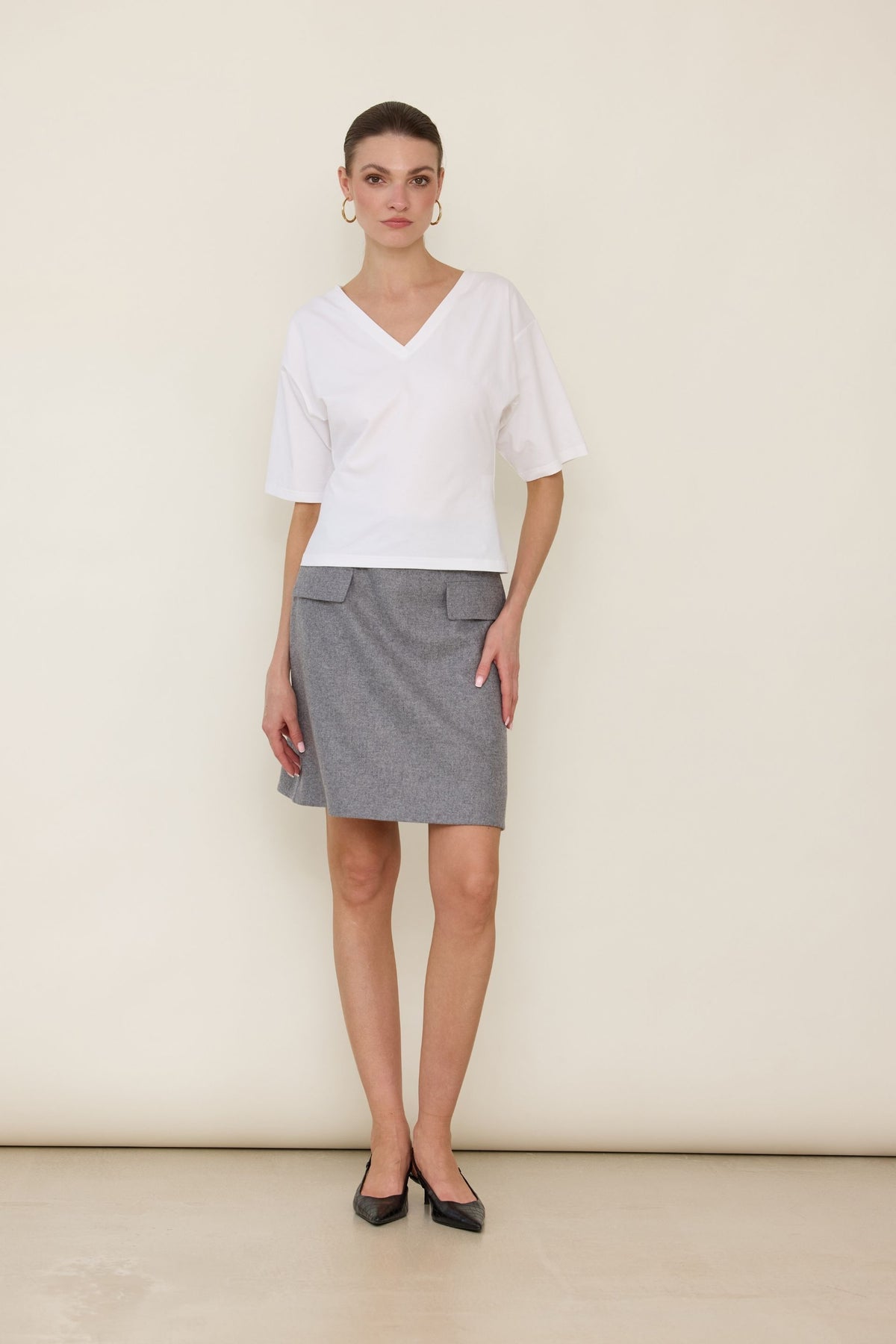 White fitted T-shirt