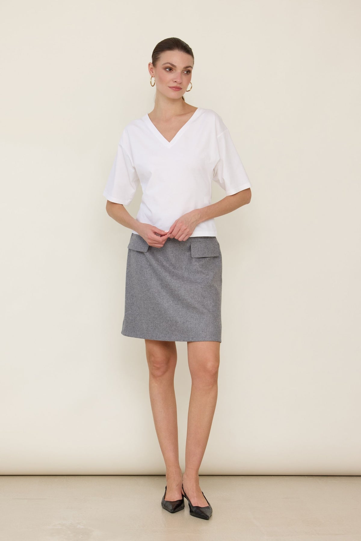 White fitted T-shirt