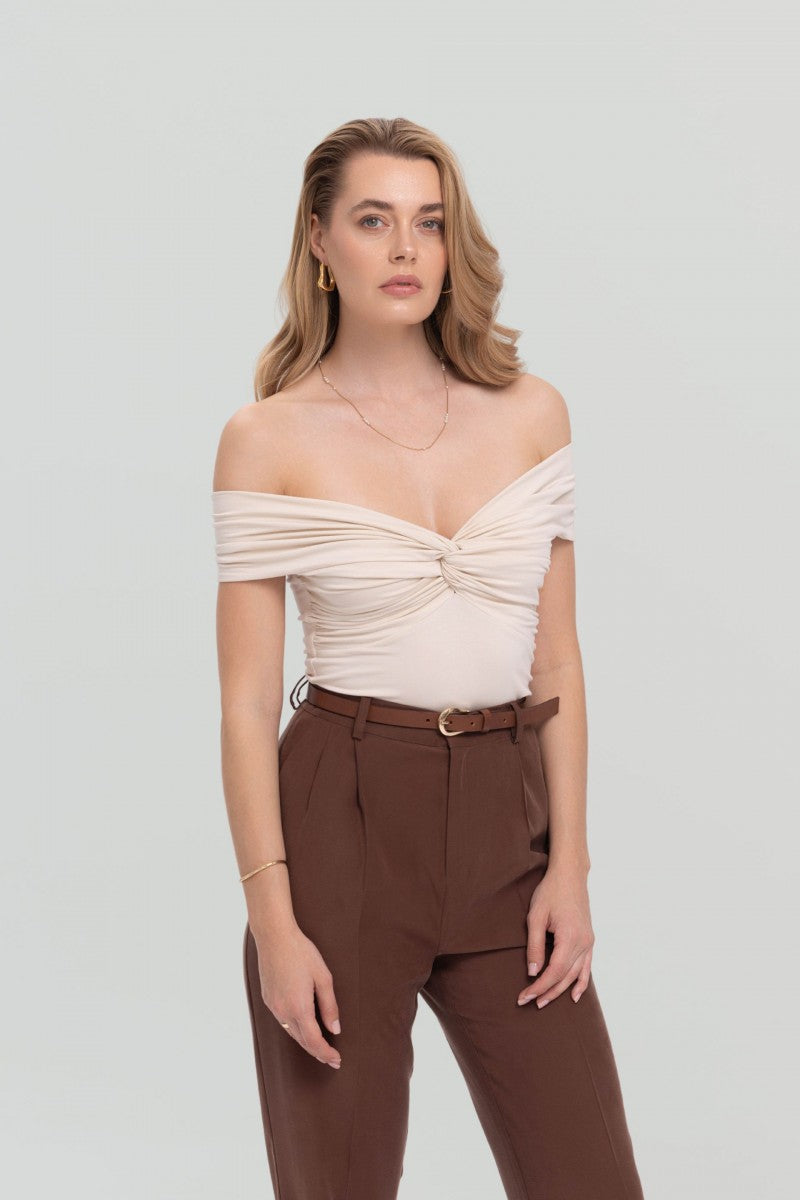 Bluzka bez ramion z zawinięciem waniliowa