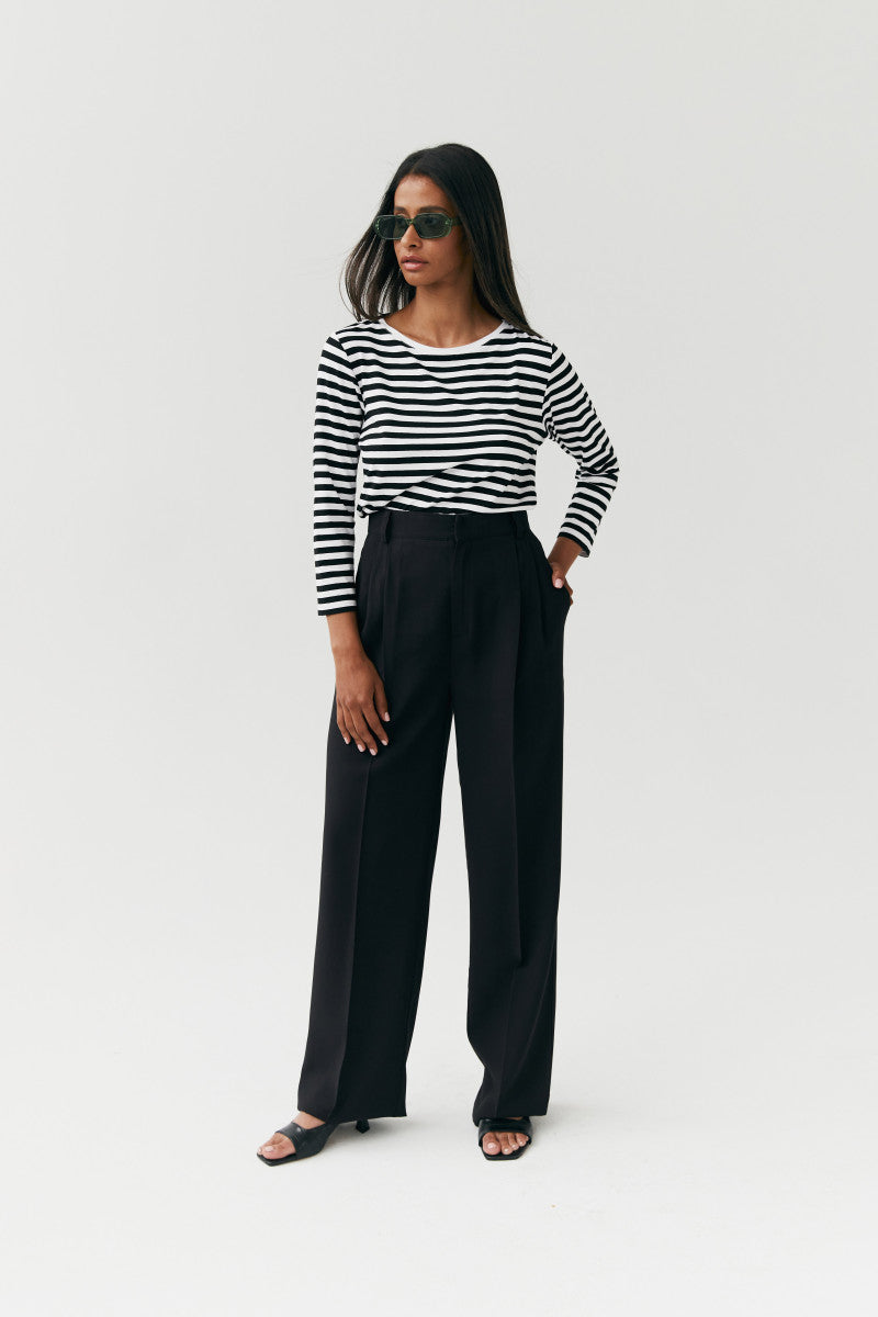 Striped blouse with 3/4 sleeves in black and white