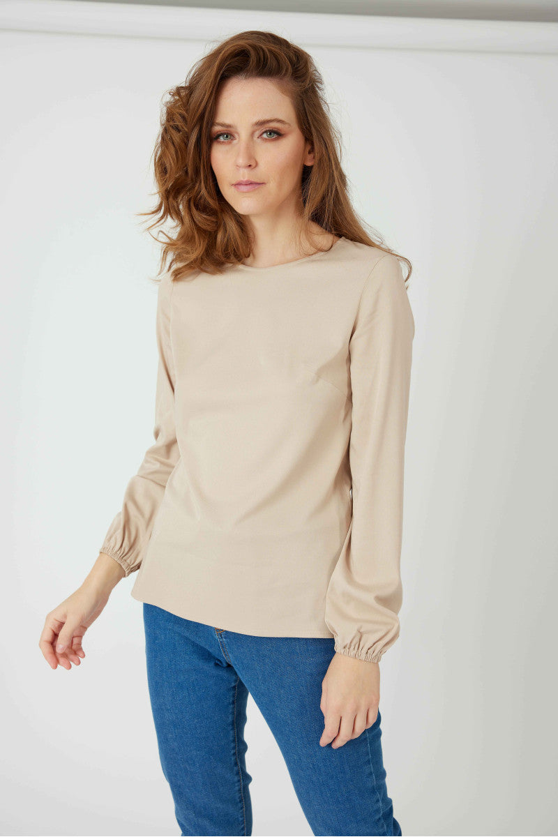 Beige viscose blouse with elastic on the sleeve