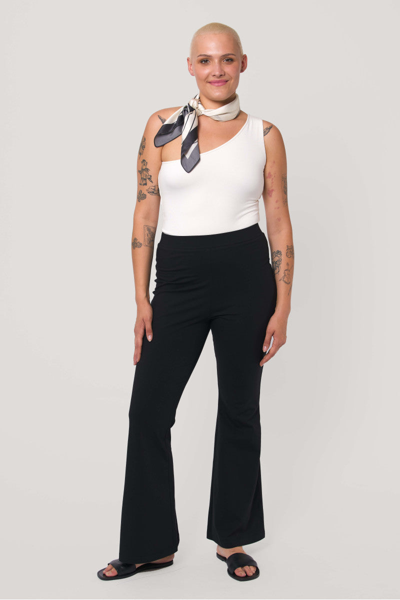 Body na jedno ramię śmietankowe