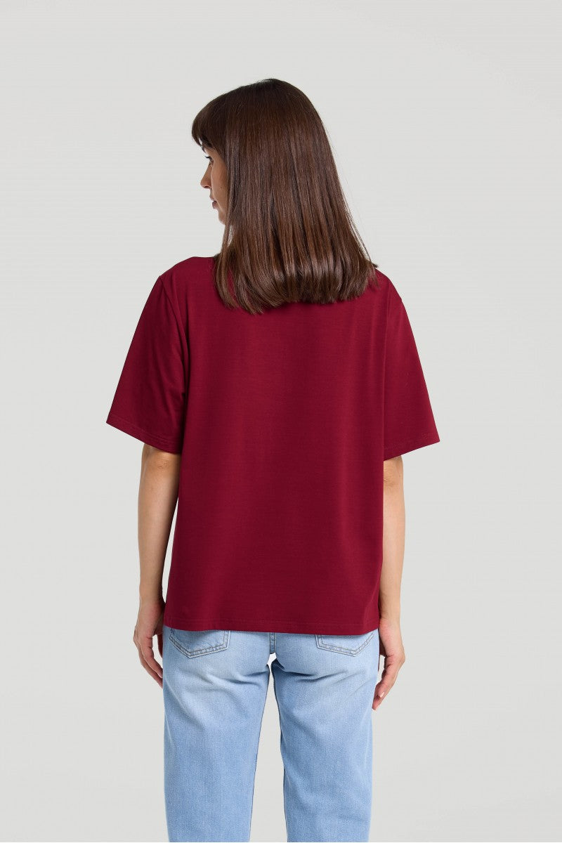 Burgundy boxy v-neck T-shirt
