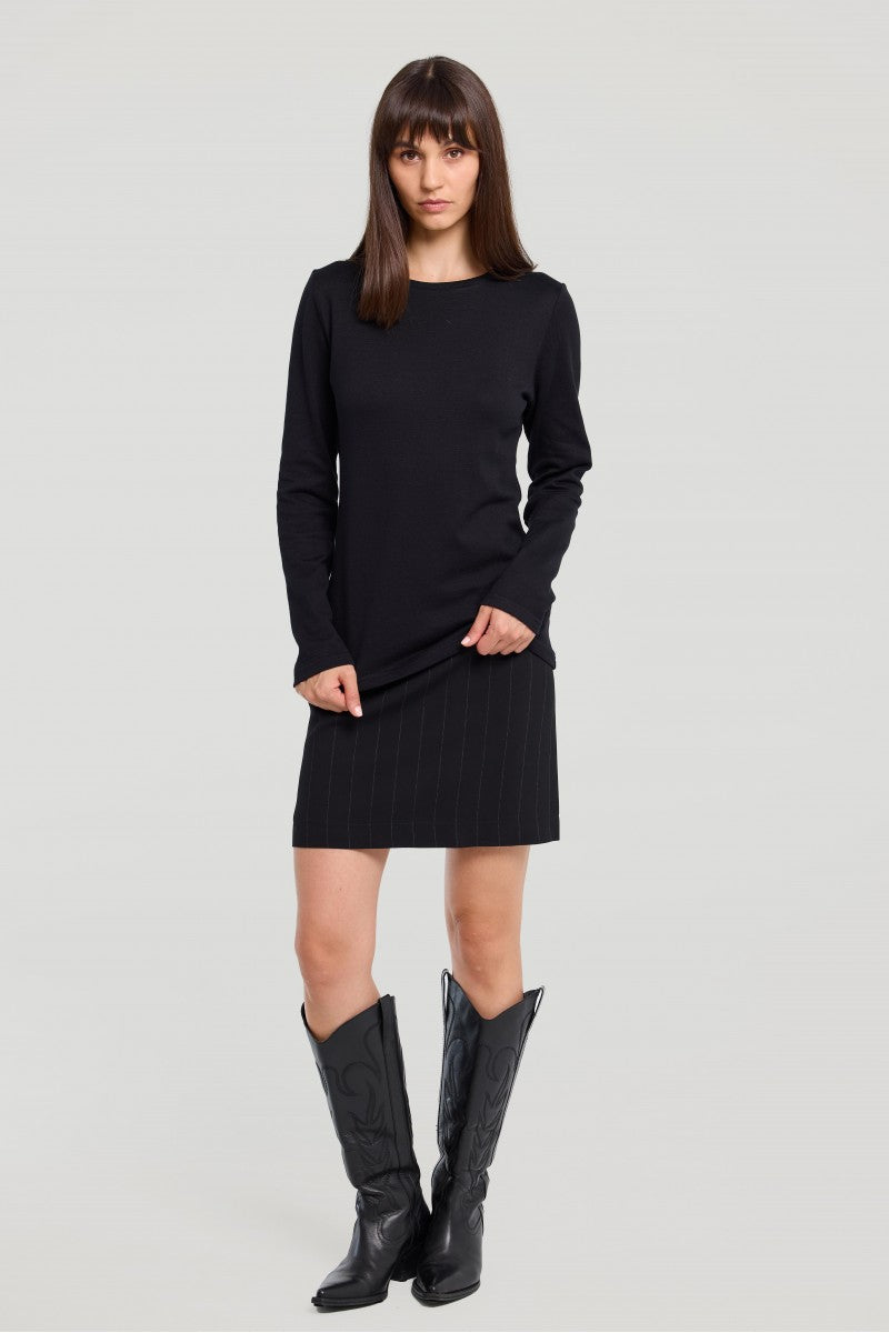 Cienki bawełniany sweter z dekoltem basic czarny