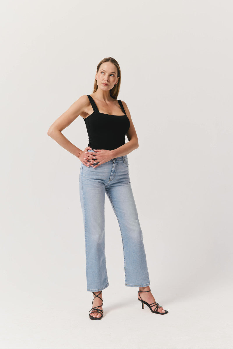 Classic fit organic cotton jeans in light blue
