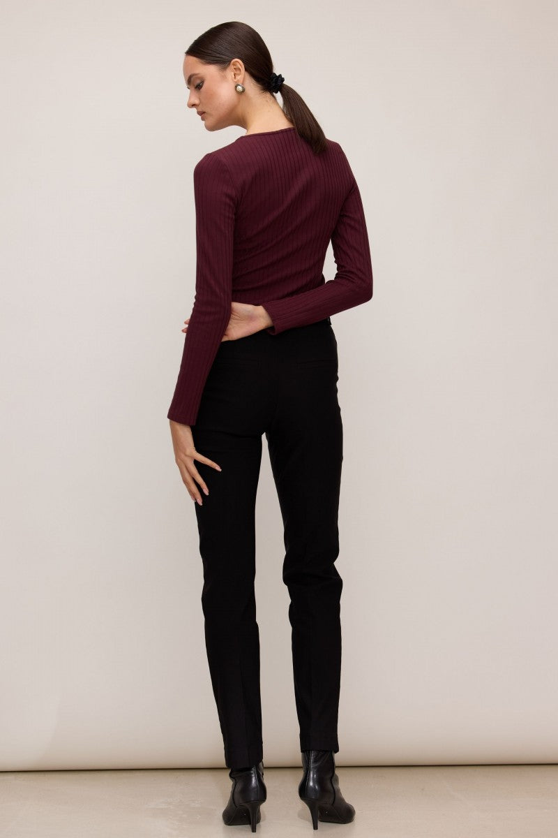 Klasyczne spodnie cygaretki z wiskozy czarne