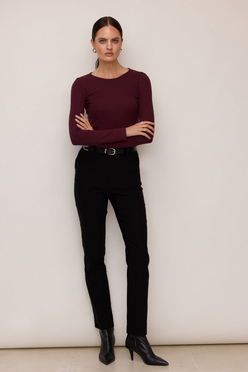 Klasyczne spodnie cygaretki z wiskozy czarne