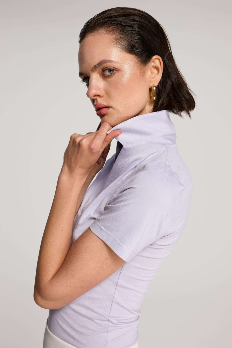Lilac short-sleeved polo shirt