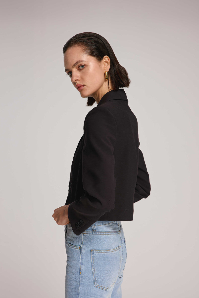 Krótka marynarka czarna