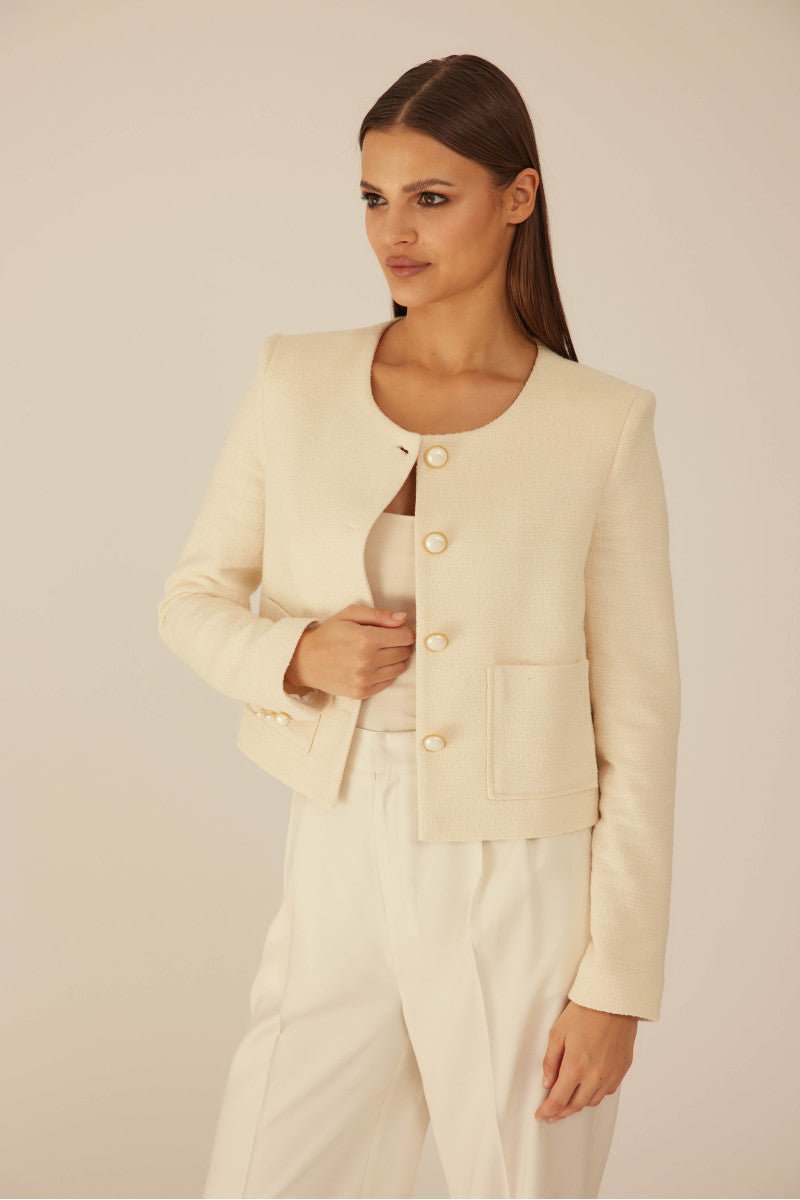 Short cream bouclé jacket