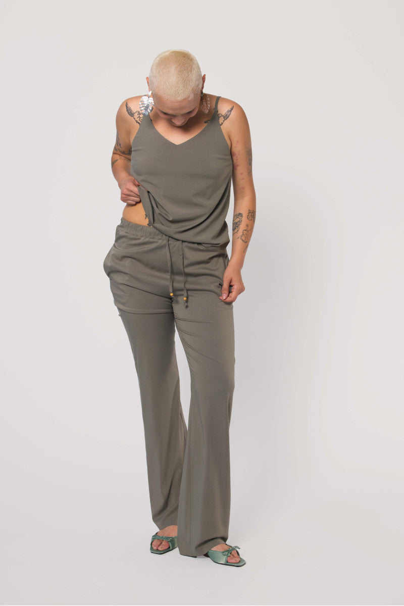 Straight khaki viscose trousers with tie