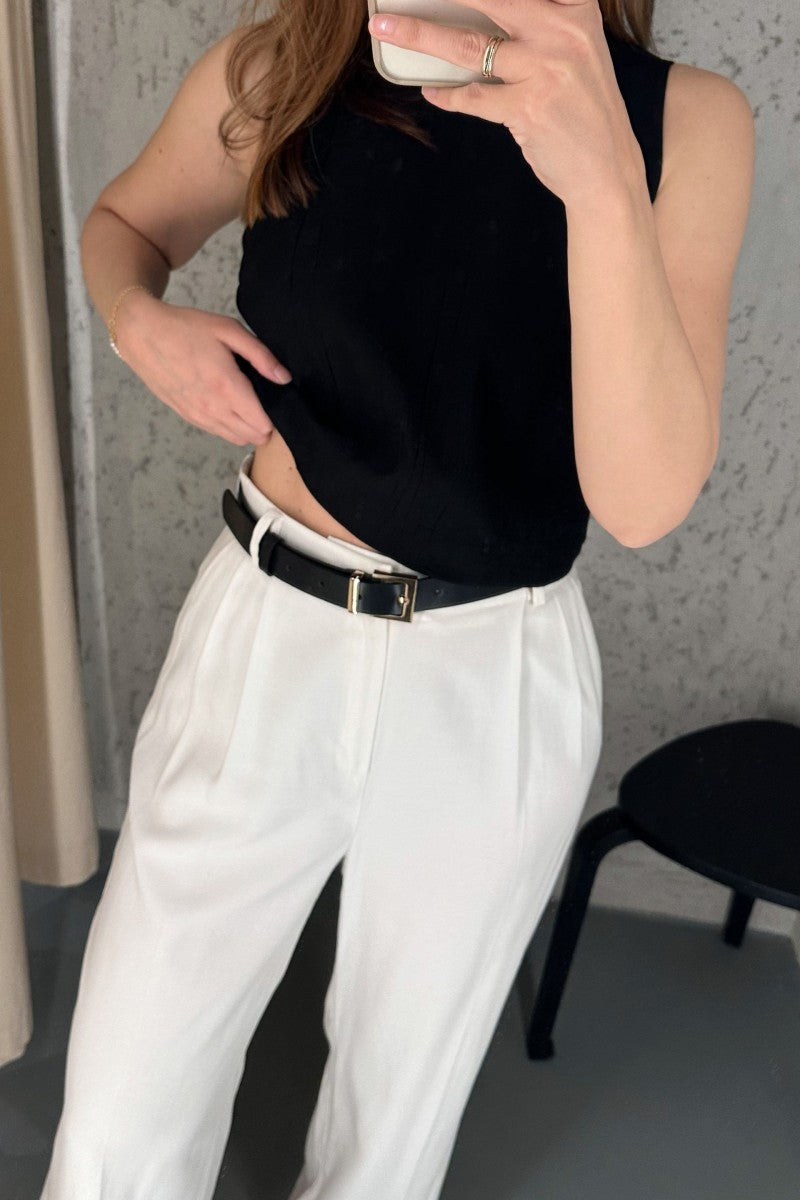 3 cm leather belt with a square buckle, gold