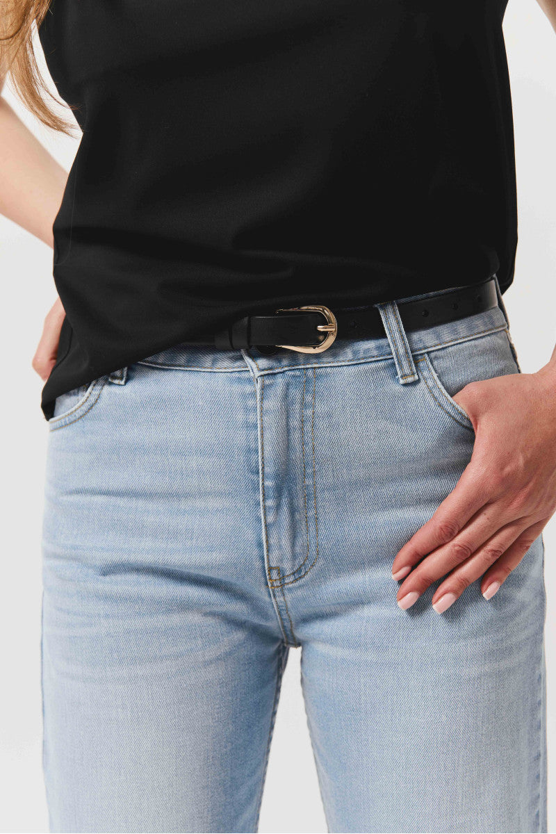 Skórzany pasek z półokrągłą klamrą w kolorze złotym brązowy