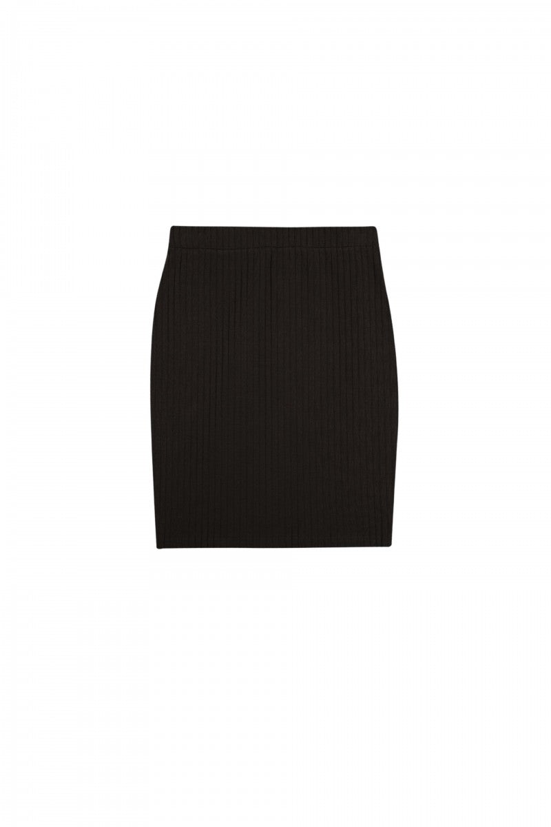 Black knitted mini skirt