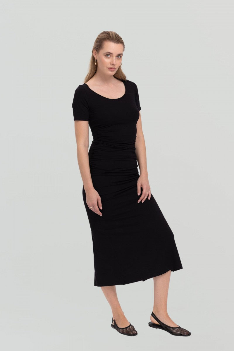 Sukienka midi z drapowaniem czarna
