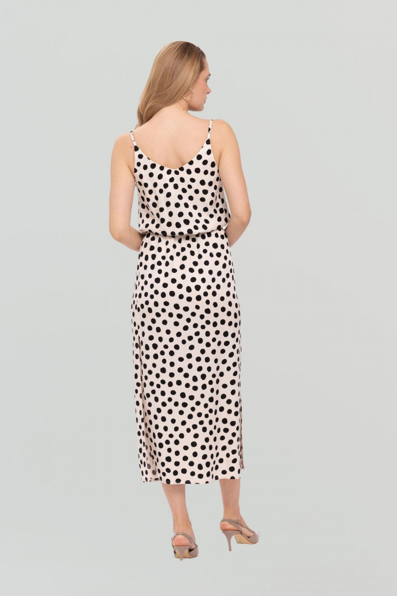 Sukienka w grochy z dekoltem typu woda śmietankowa