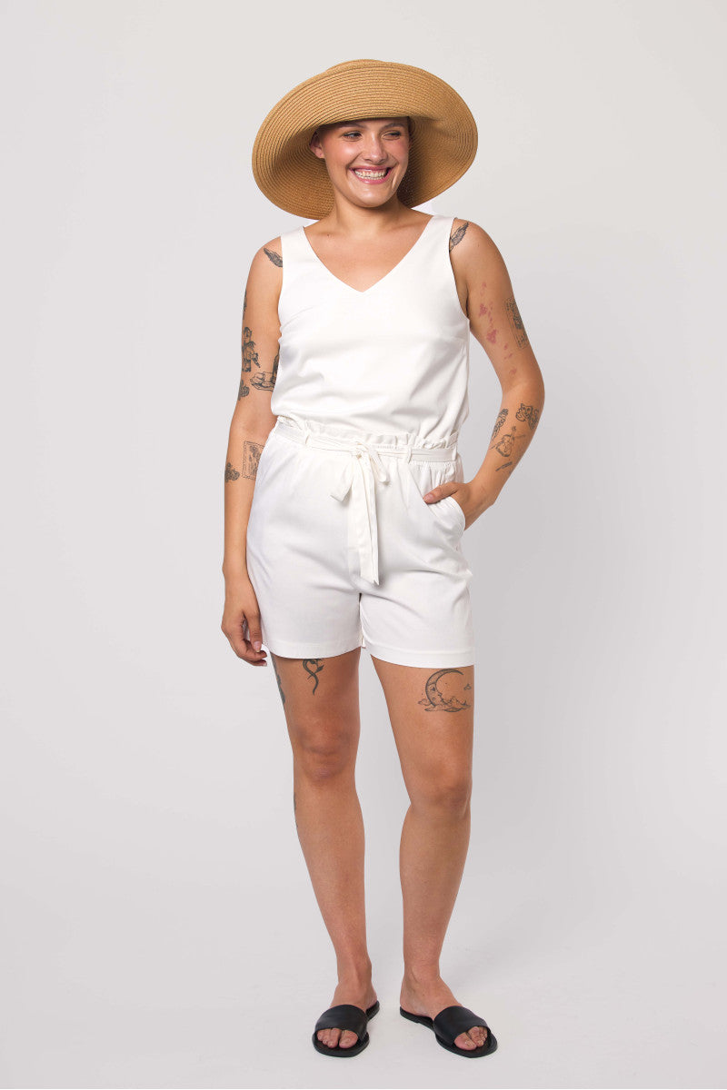 Szorty z wysokim stanem śmietankowe