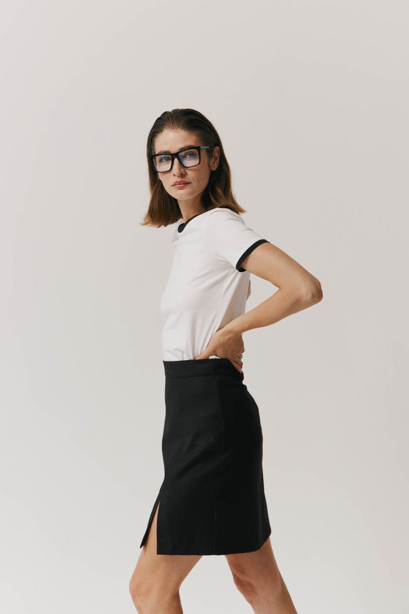 T-shirt z lamówką biały