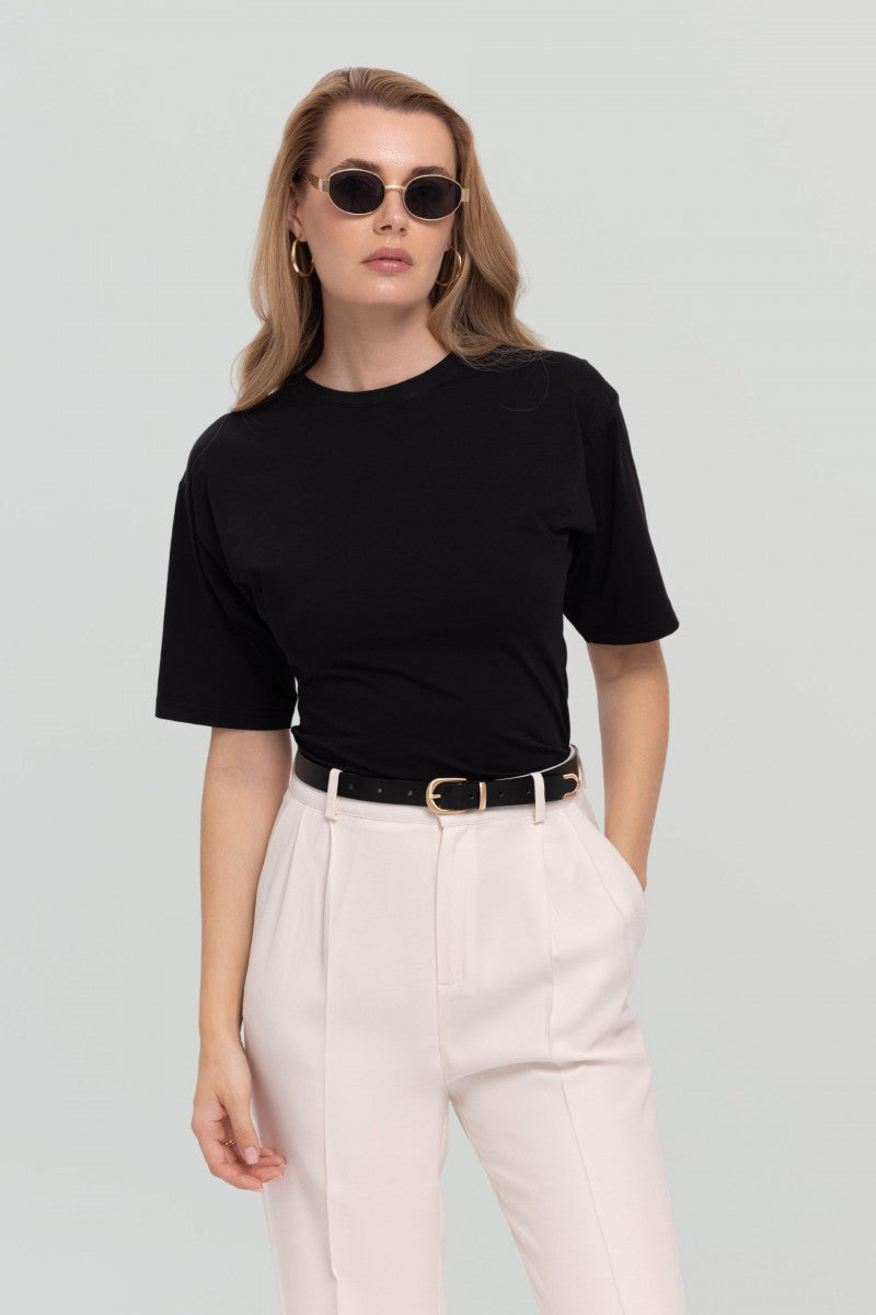 T-shirt z taliowaniem czarny