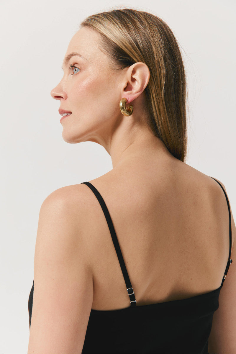 Top na ramiączkach z wiskozy czarny