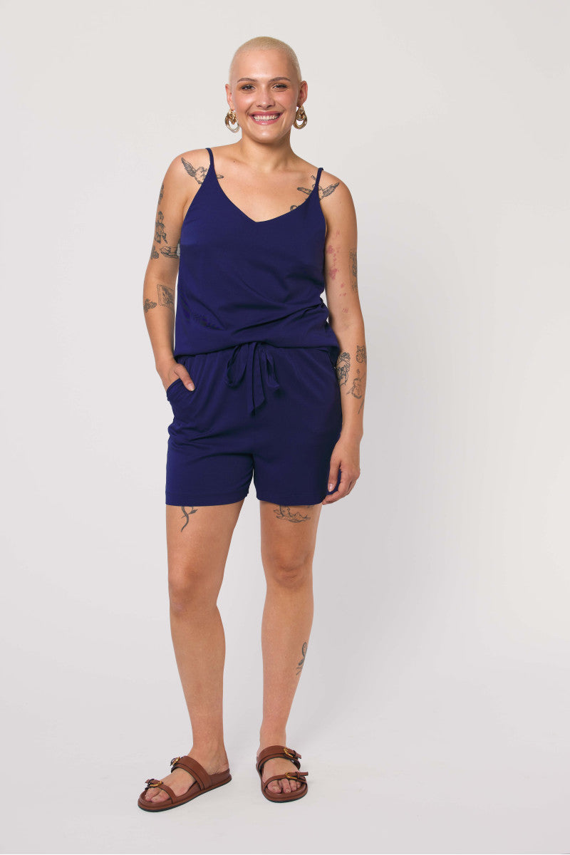 Top na ramiączkach z wiskozy granatowy