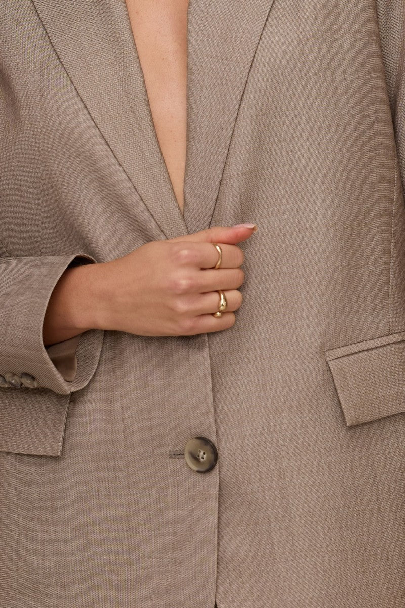 Wełniana marynarka na dwa guziki oliwkowy beż