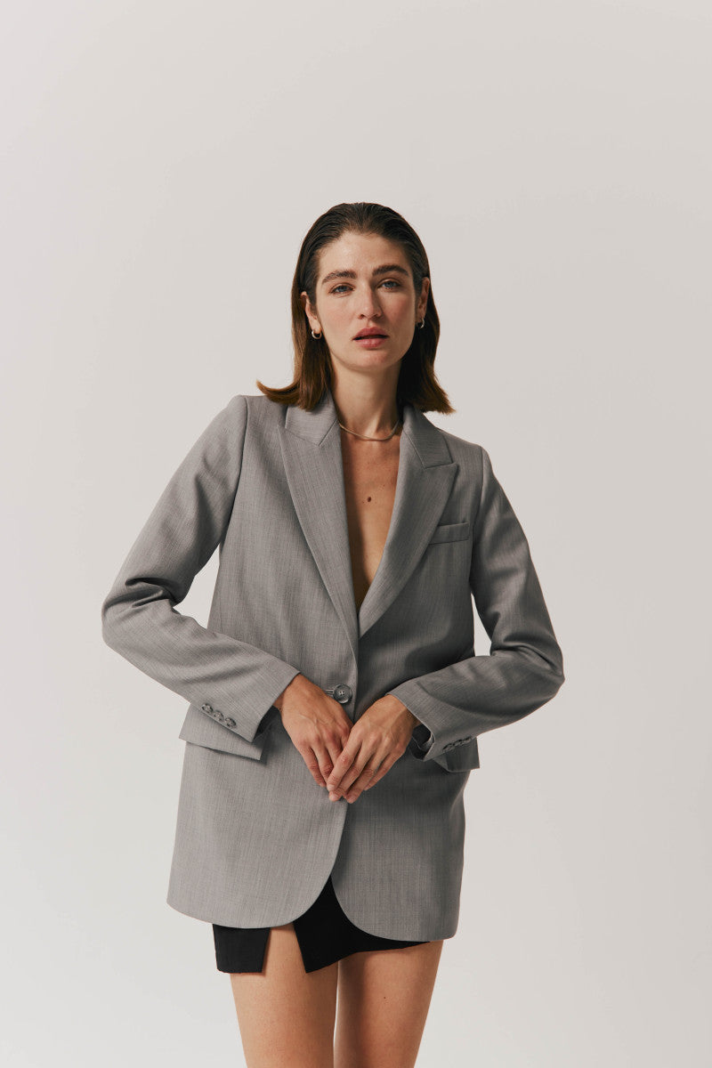 Wełniana marynarka na dwa guziki szara