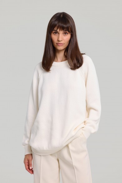 Cotton sweater with raglan sleeves