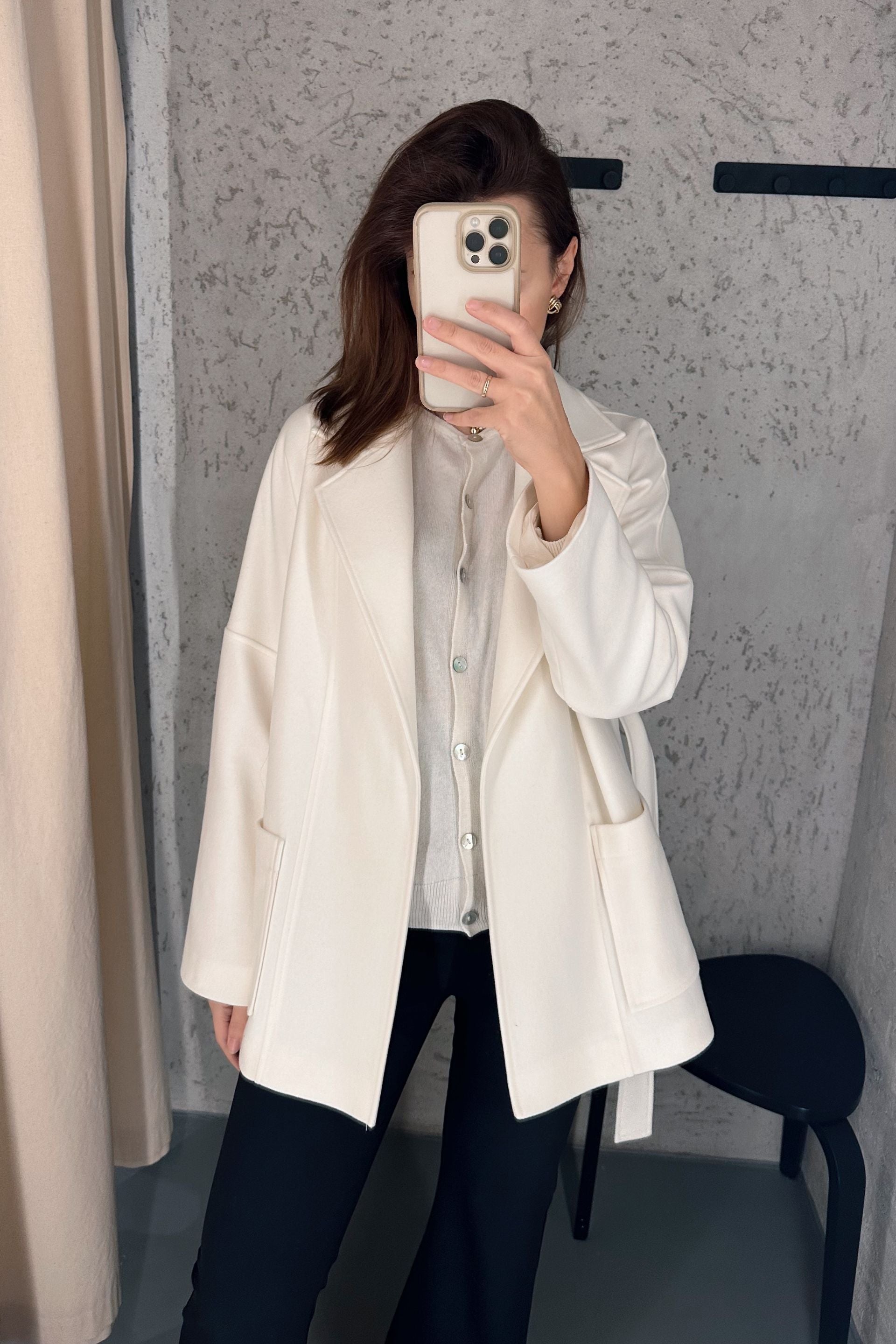 Kurtka szlafrokowa z wełny biała