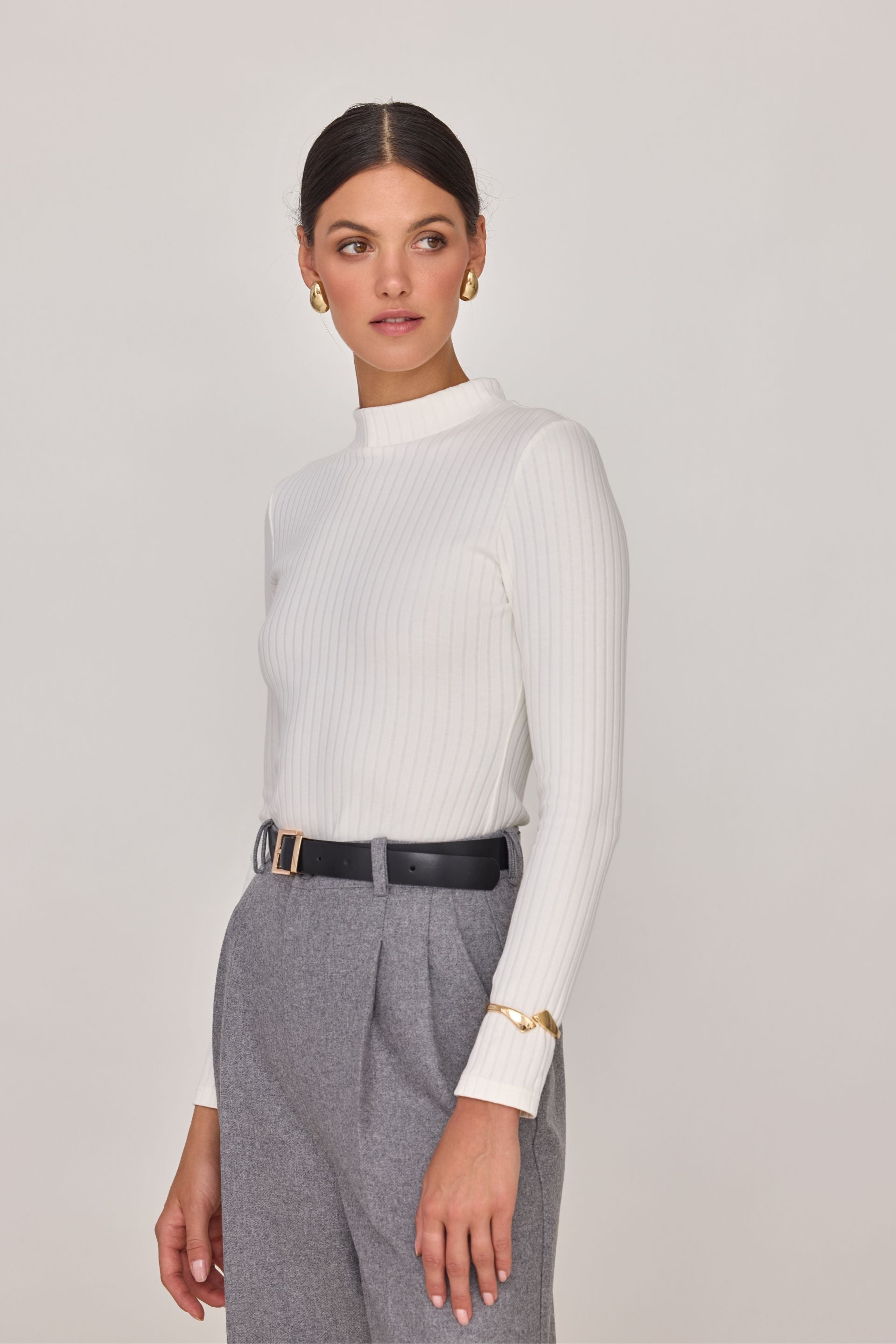 Półgolf z bawełny w prążek śmietankowa biel