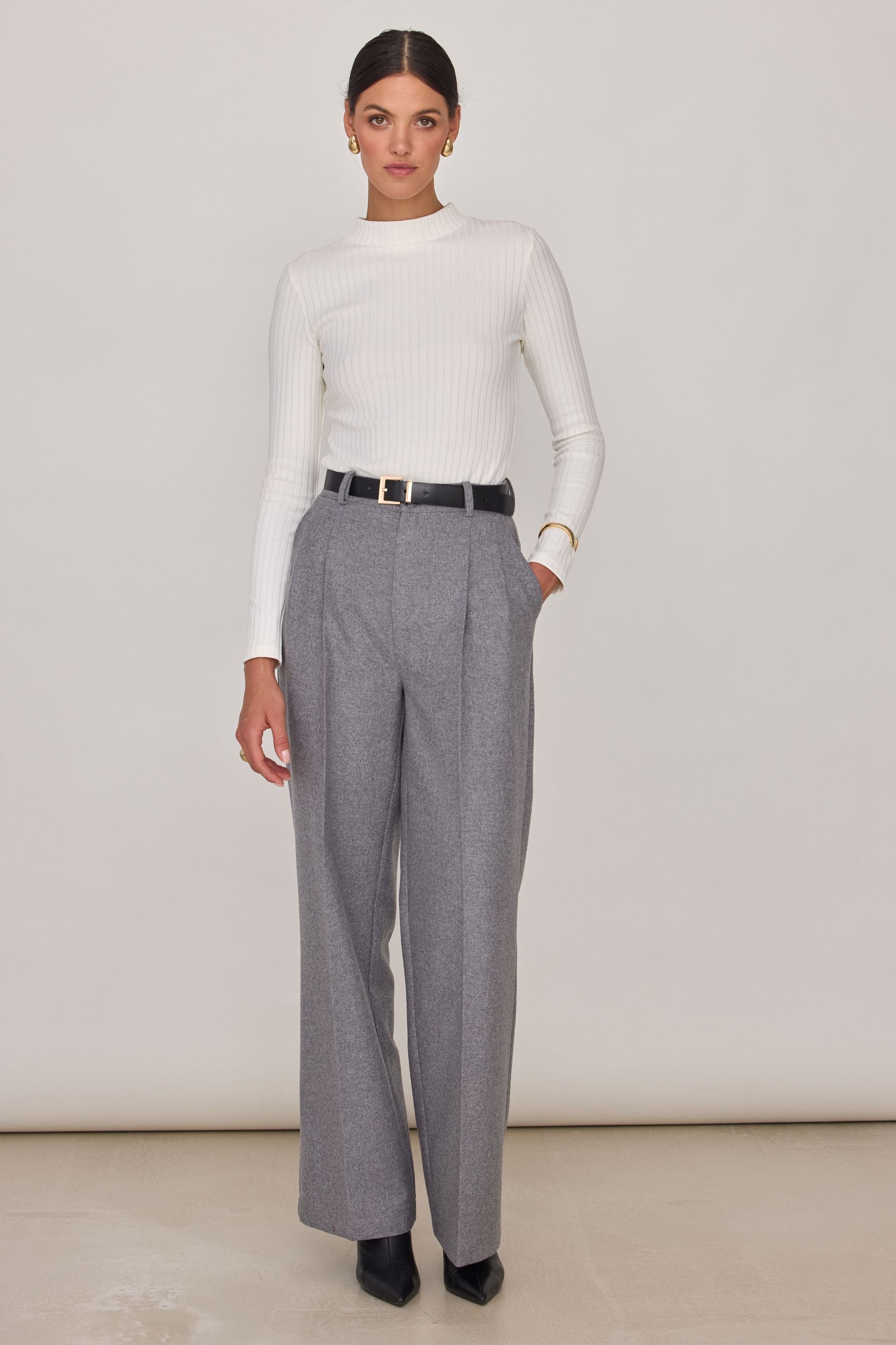 Półgolf z bawełny w prążek śmietankowa biel