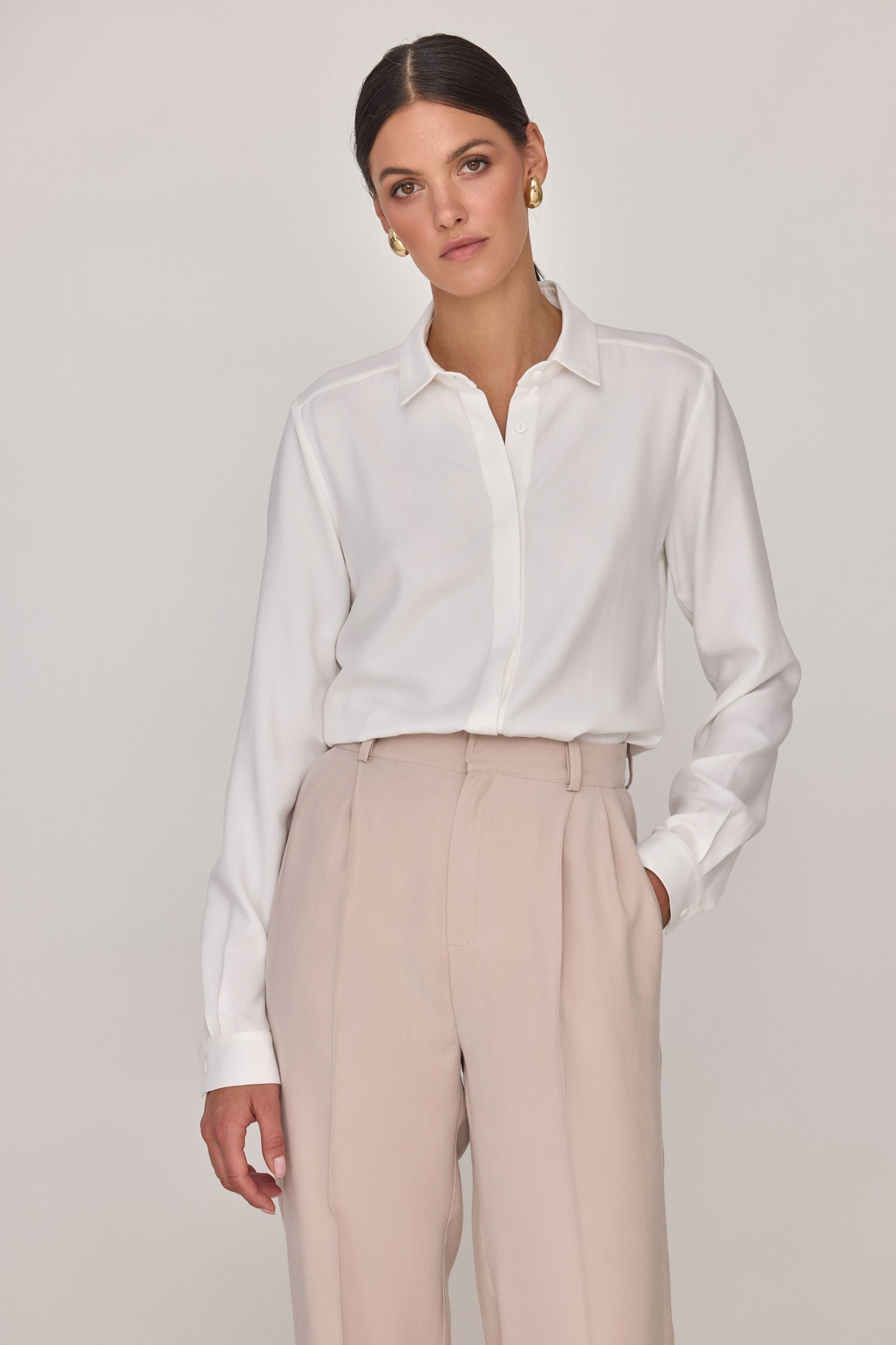 Spodnie z szeroką nogawką jasny beż