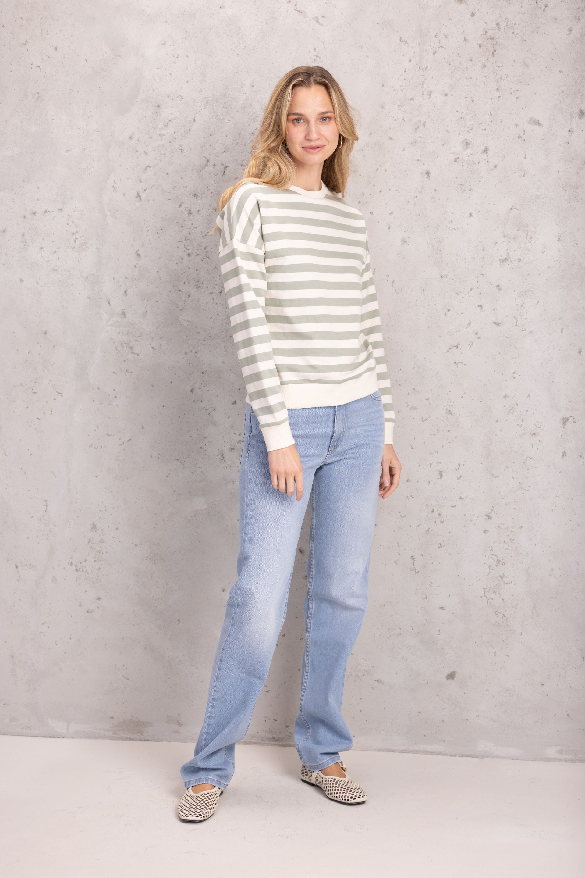 Bluza w paski złamana z pistacją biała