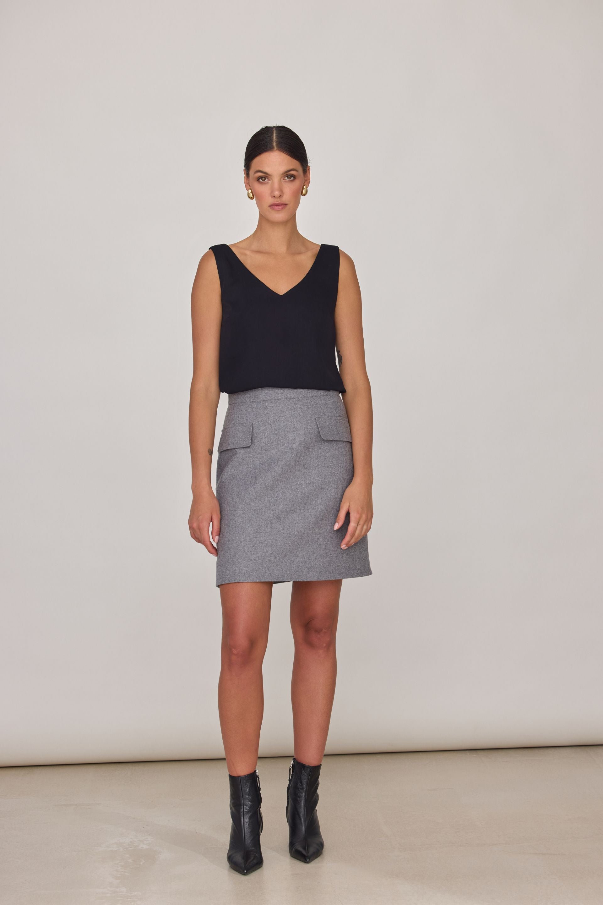 Wełniana spódnica szara