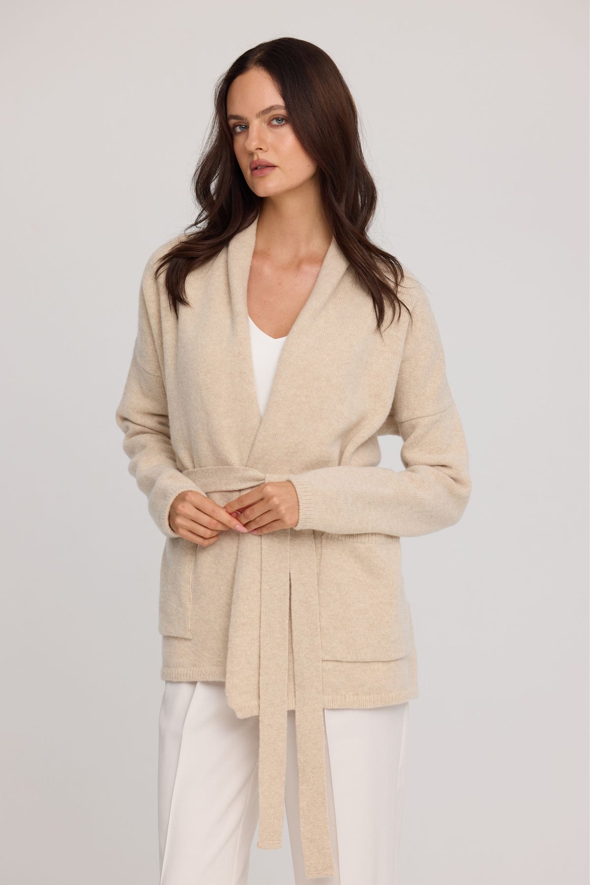 Beige wool short cardigan