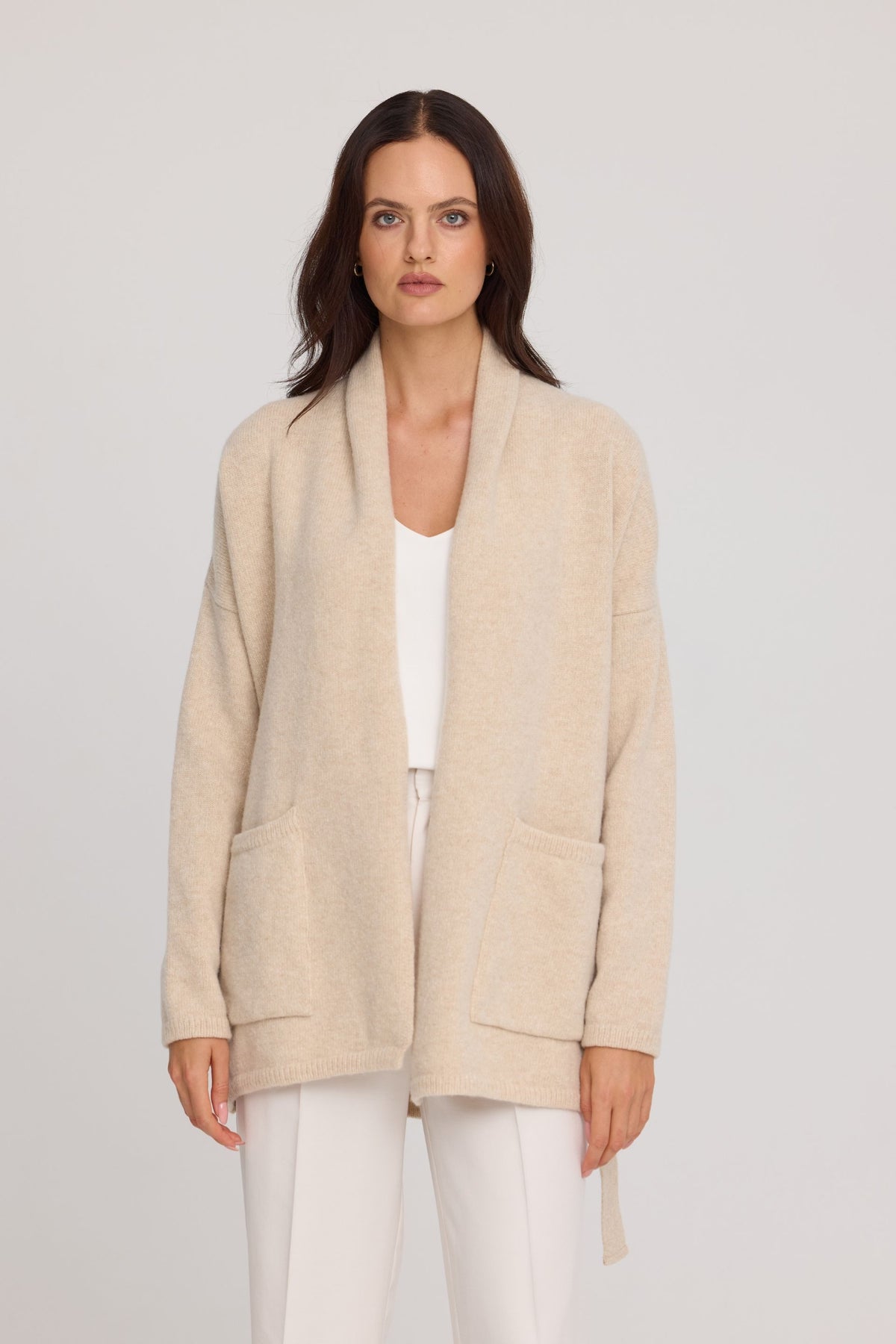 Beige wool short cardigan